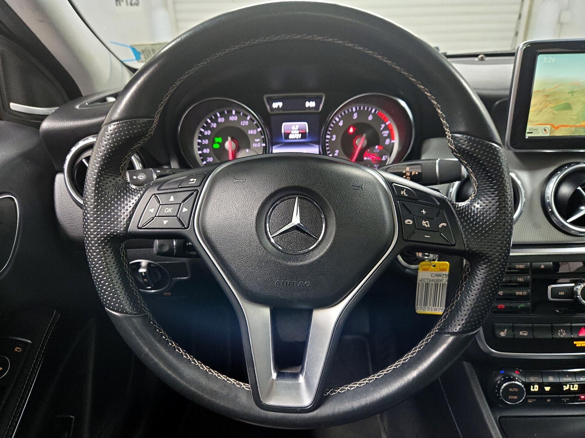 Thumbnail: 2015 Mercedes-Benz GLA - 10