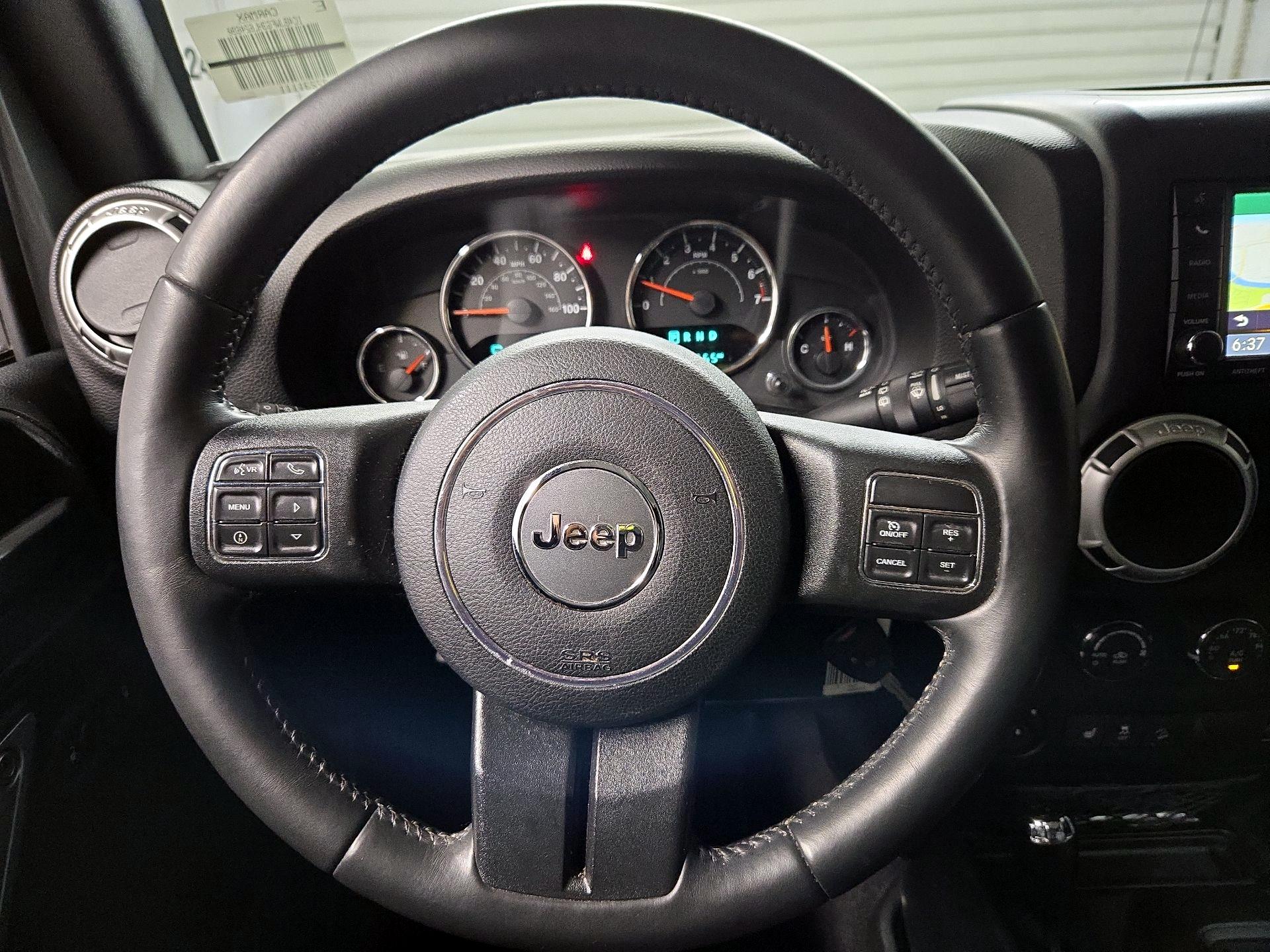 Thumbnail: 2017 Jeep Wrangler - 10