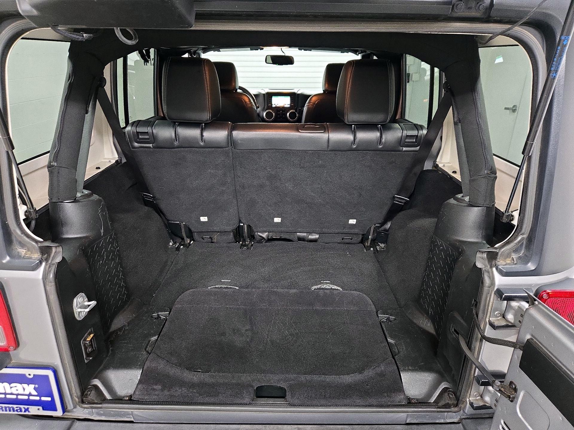 Thumbnail: 2017 Jeep Wrangler - 19