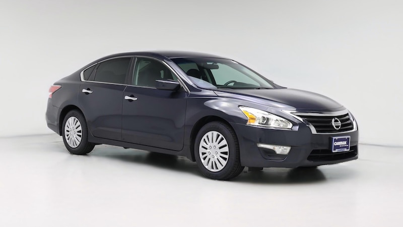 2015 Nissan Altima S Hero Image