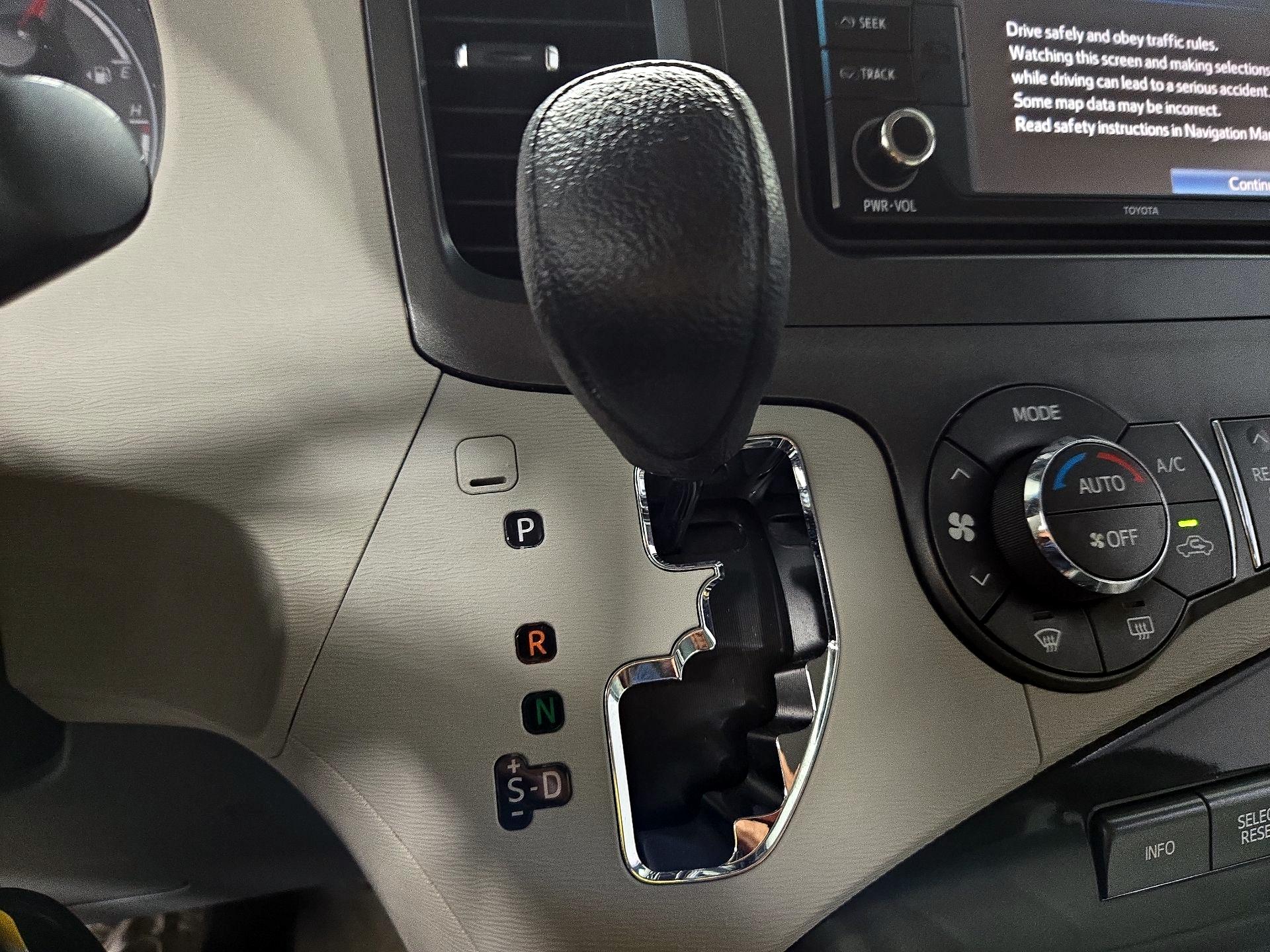 Thumbnail: 2013 Toyota Sienna - 18
