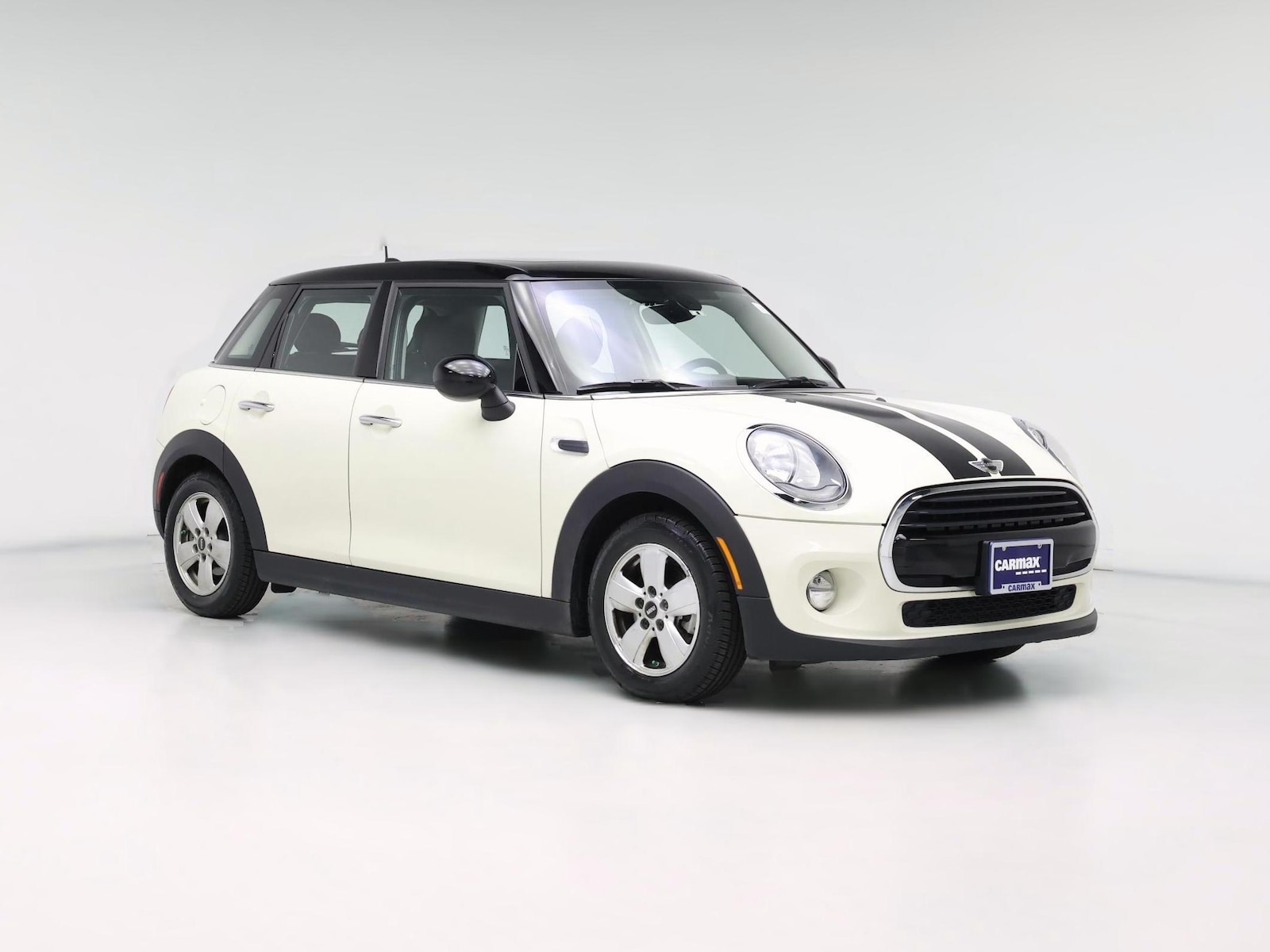 2016 MINI Cooper Base's photo