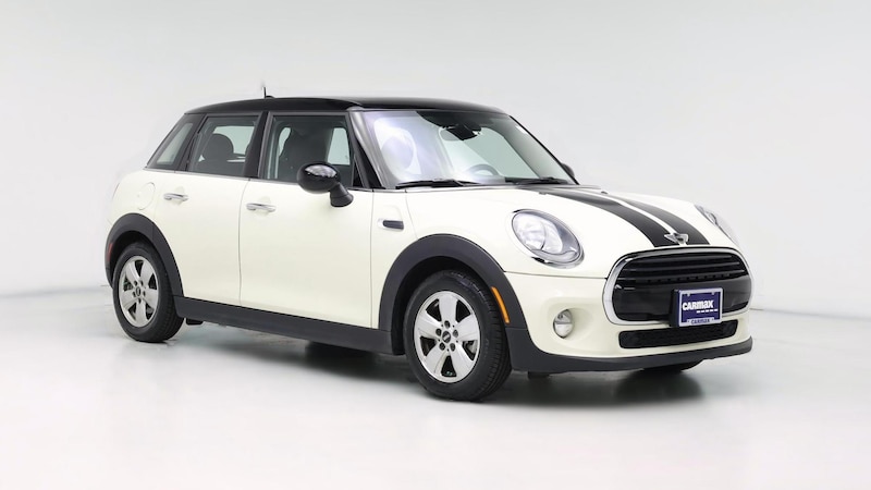 2016 MINI Cooper Hardtop  Hero Image