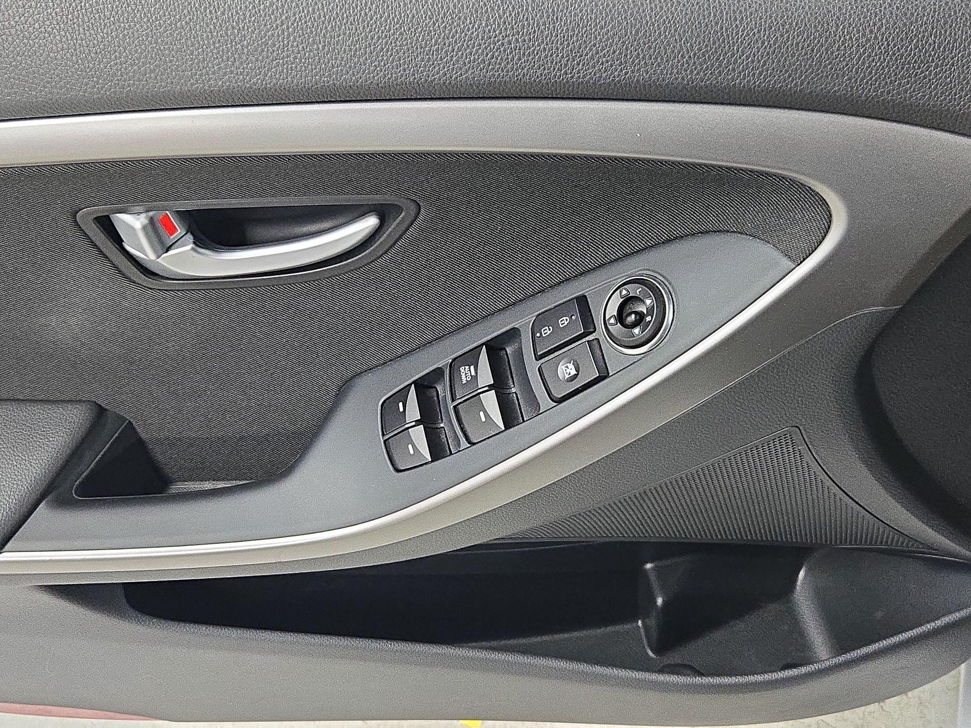 Thumbnail: 2017 Hyundai Elantra - 12