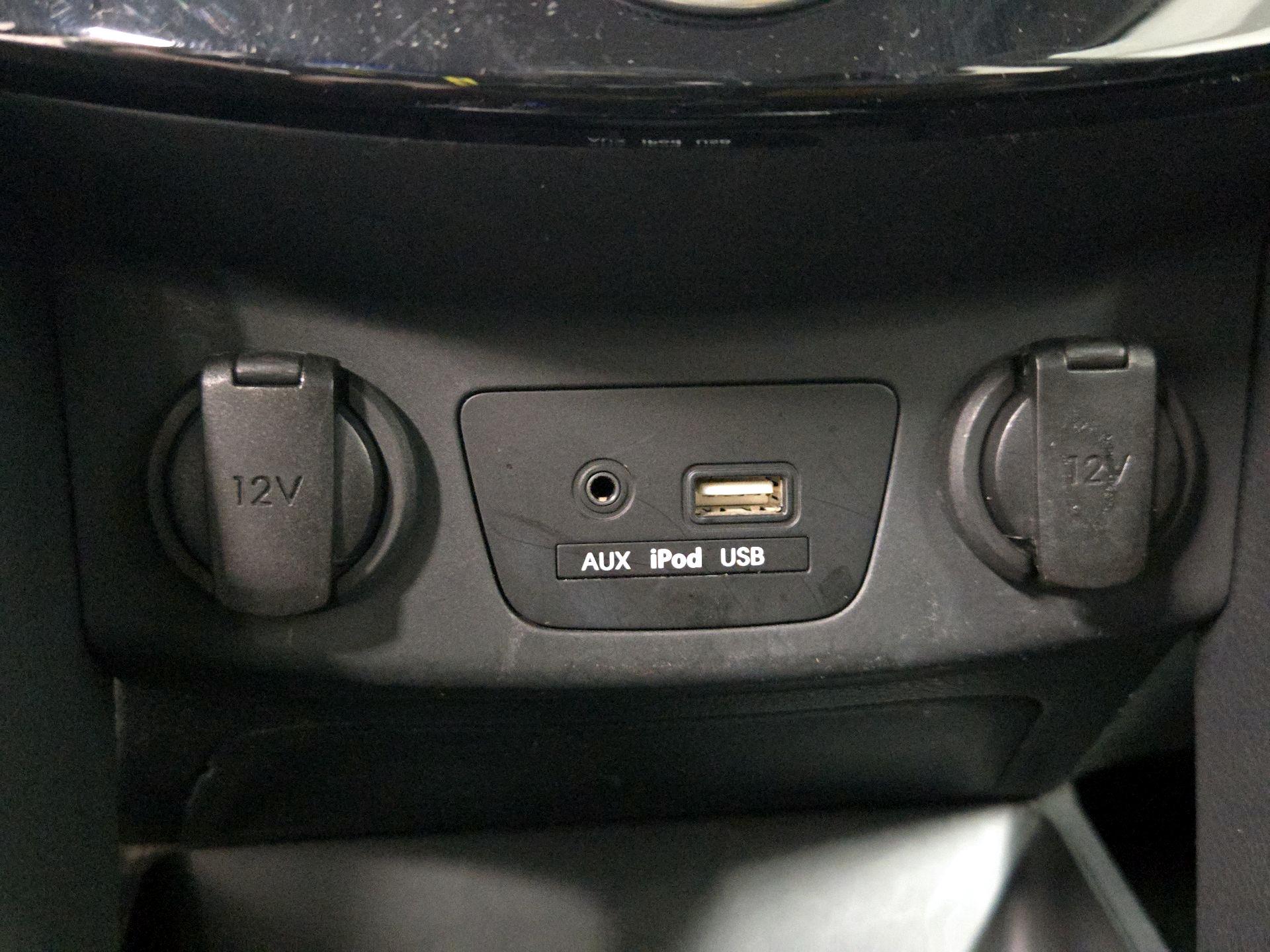 Thumbnail: 2017 Hyundai Elantra - 17