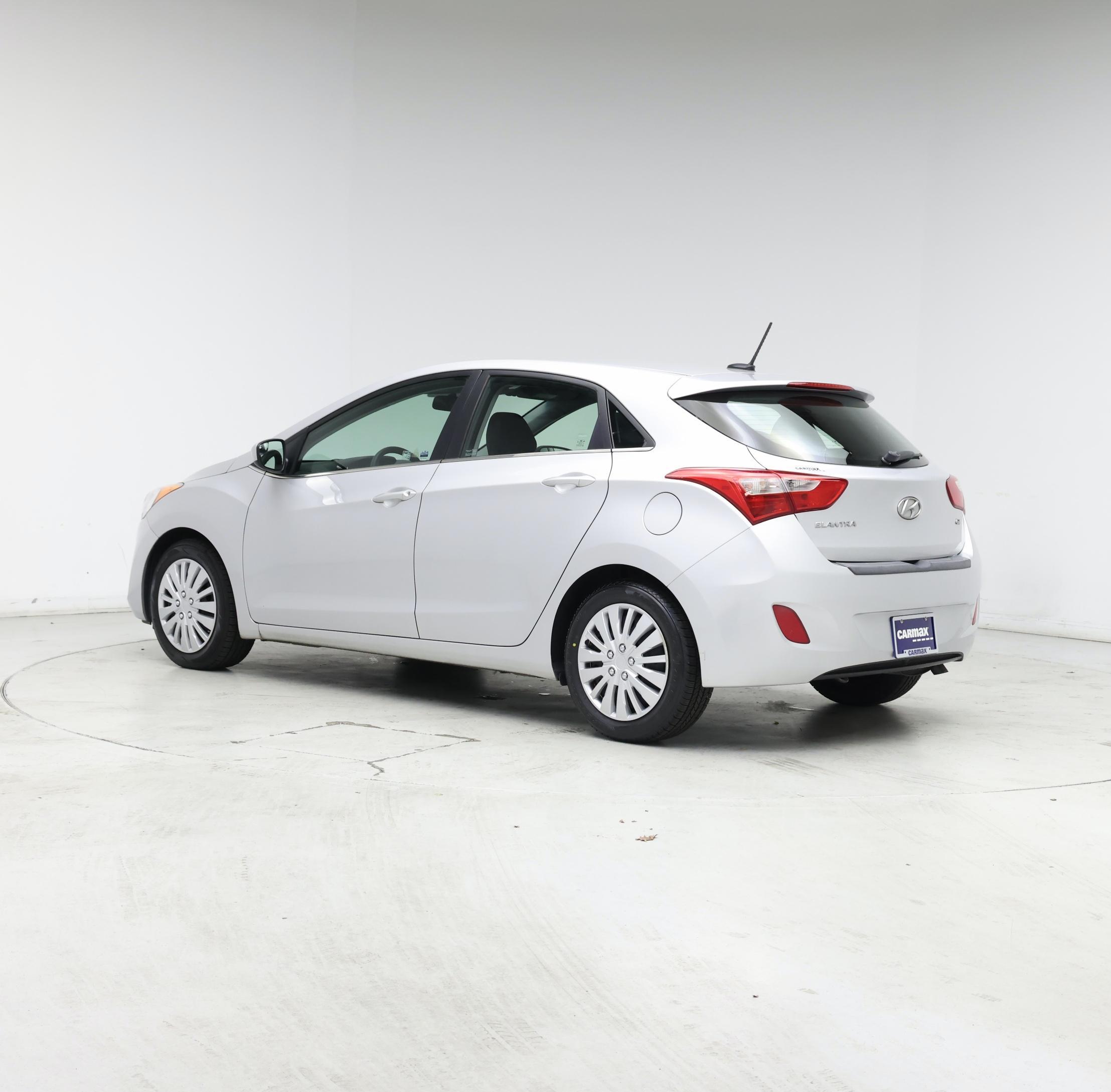 Thumbnail: 2017 Hyundai Elantra - 2