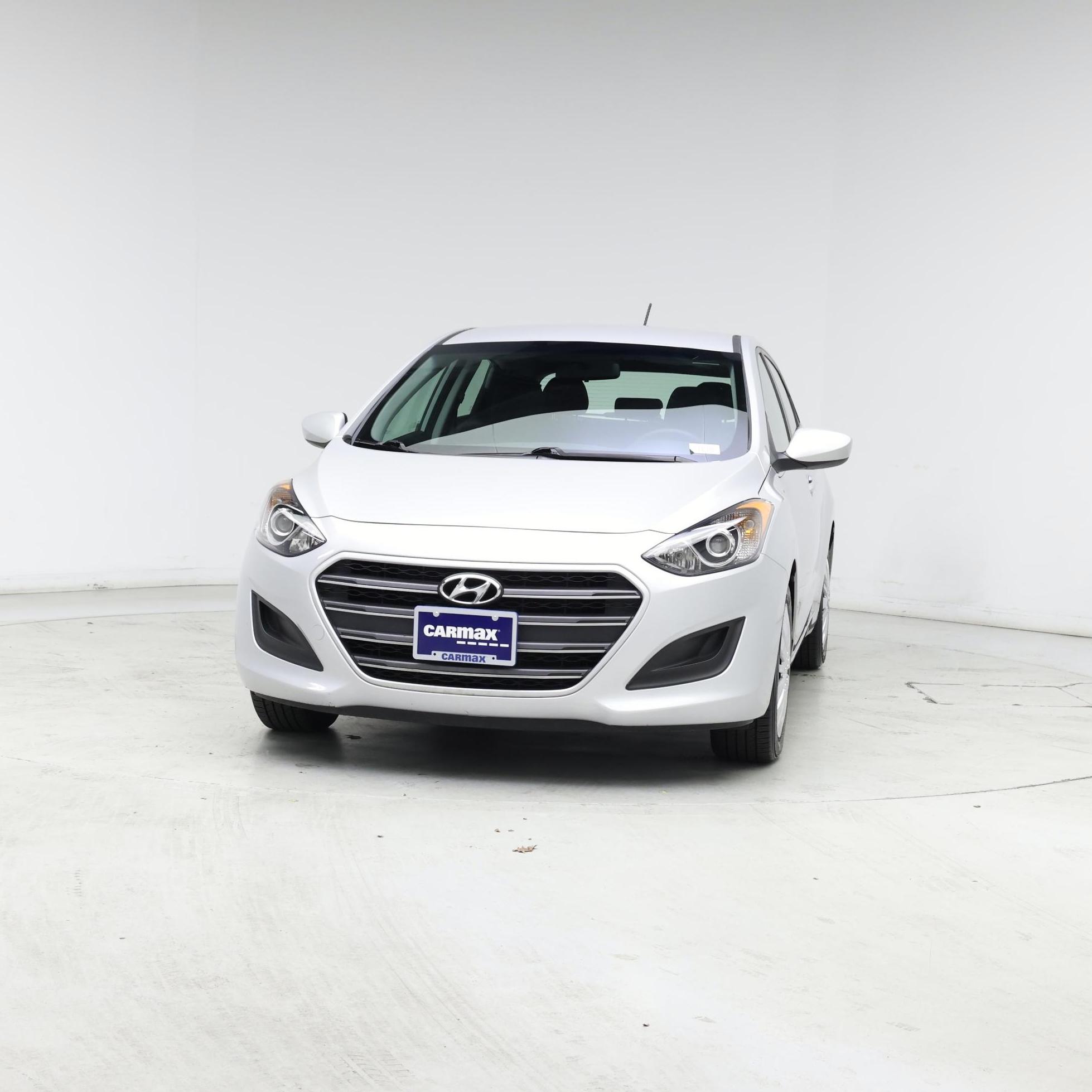 Thumbnail: 2017 Hyundai Elantra - 4