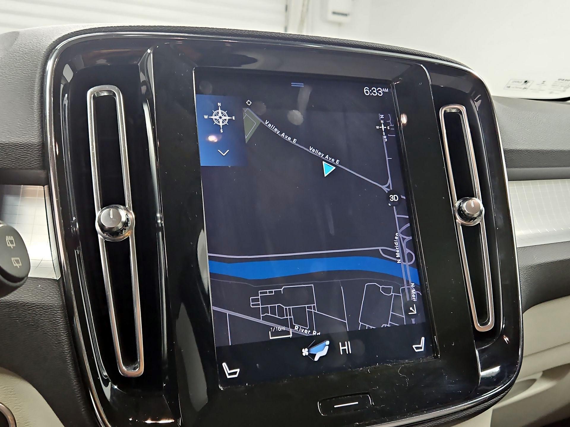 Thumbnail: 2020 Volvo XC40 - 14