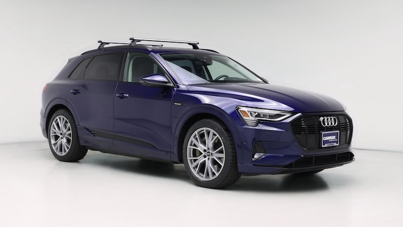 2021 Audi e-tron Prestige Hero Image