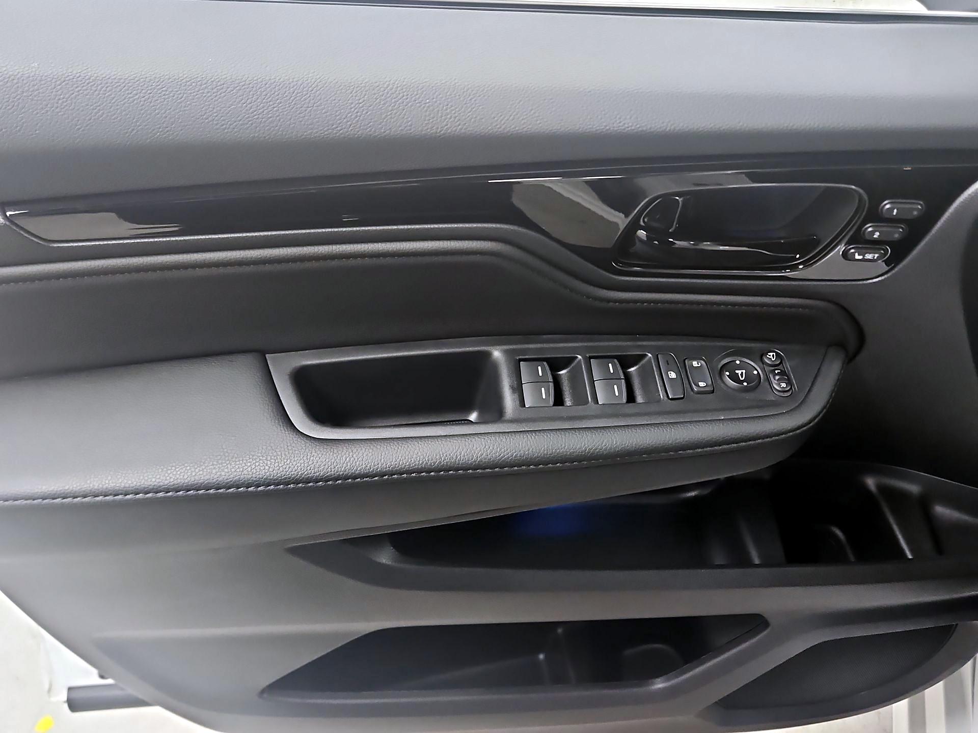 Thumbnail: 2025 Honda Odyssey - 12