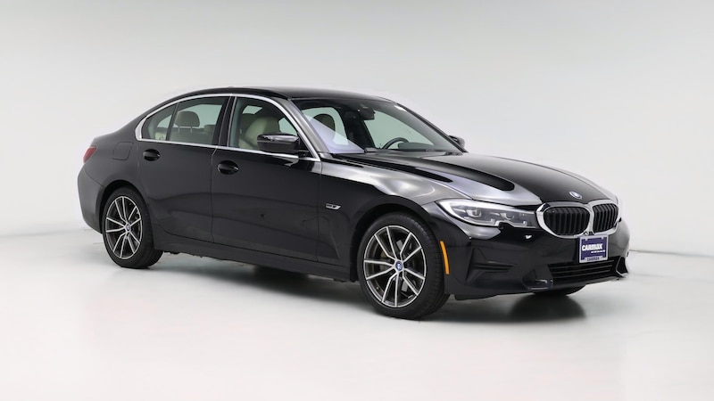 2022 BMW 3 Series 330i xDrive Hero Image