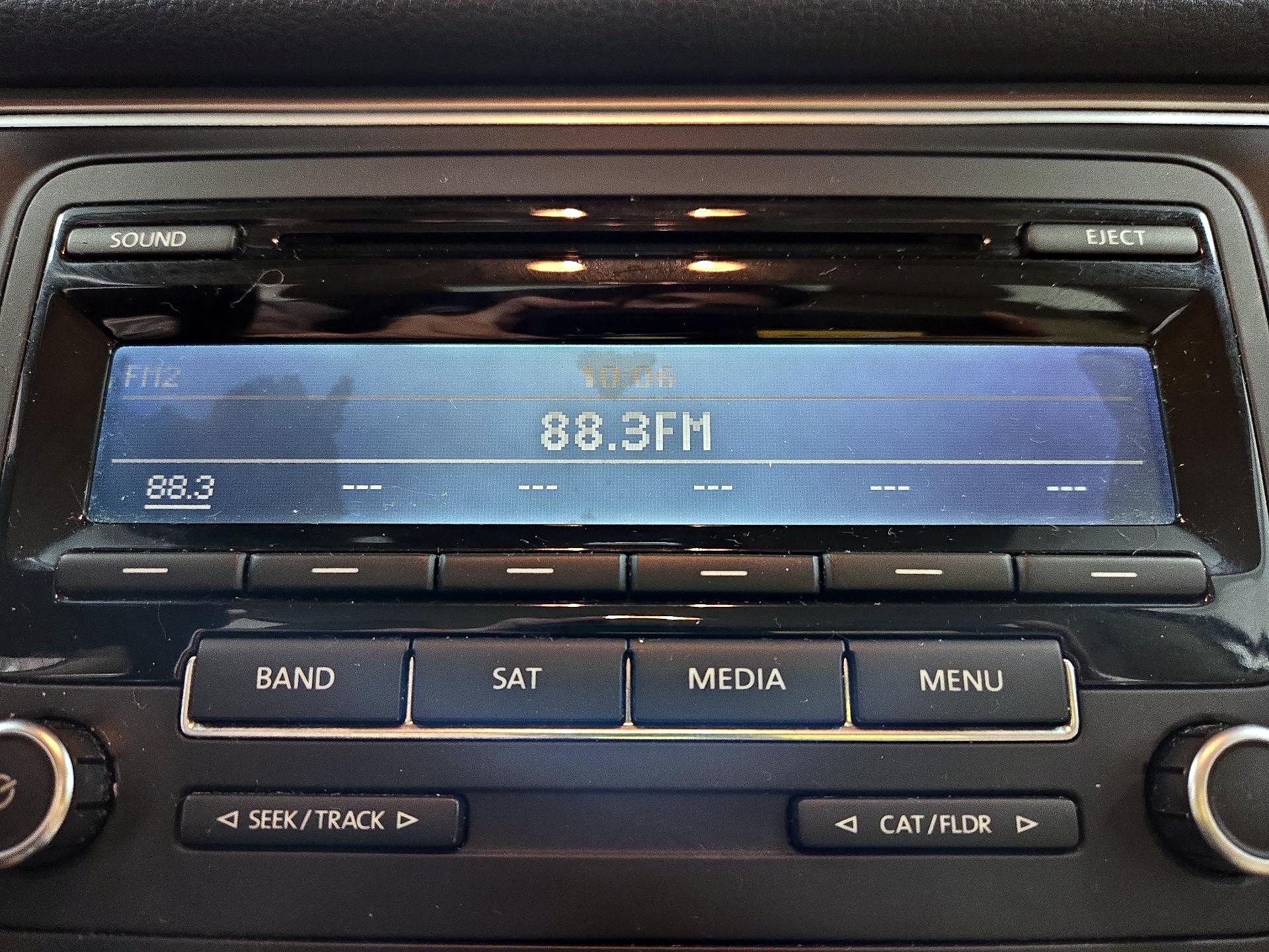 Thumbnail: 2015 Volkswagen Passat - 14