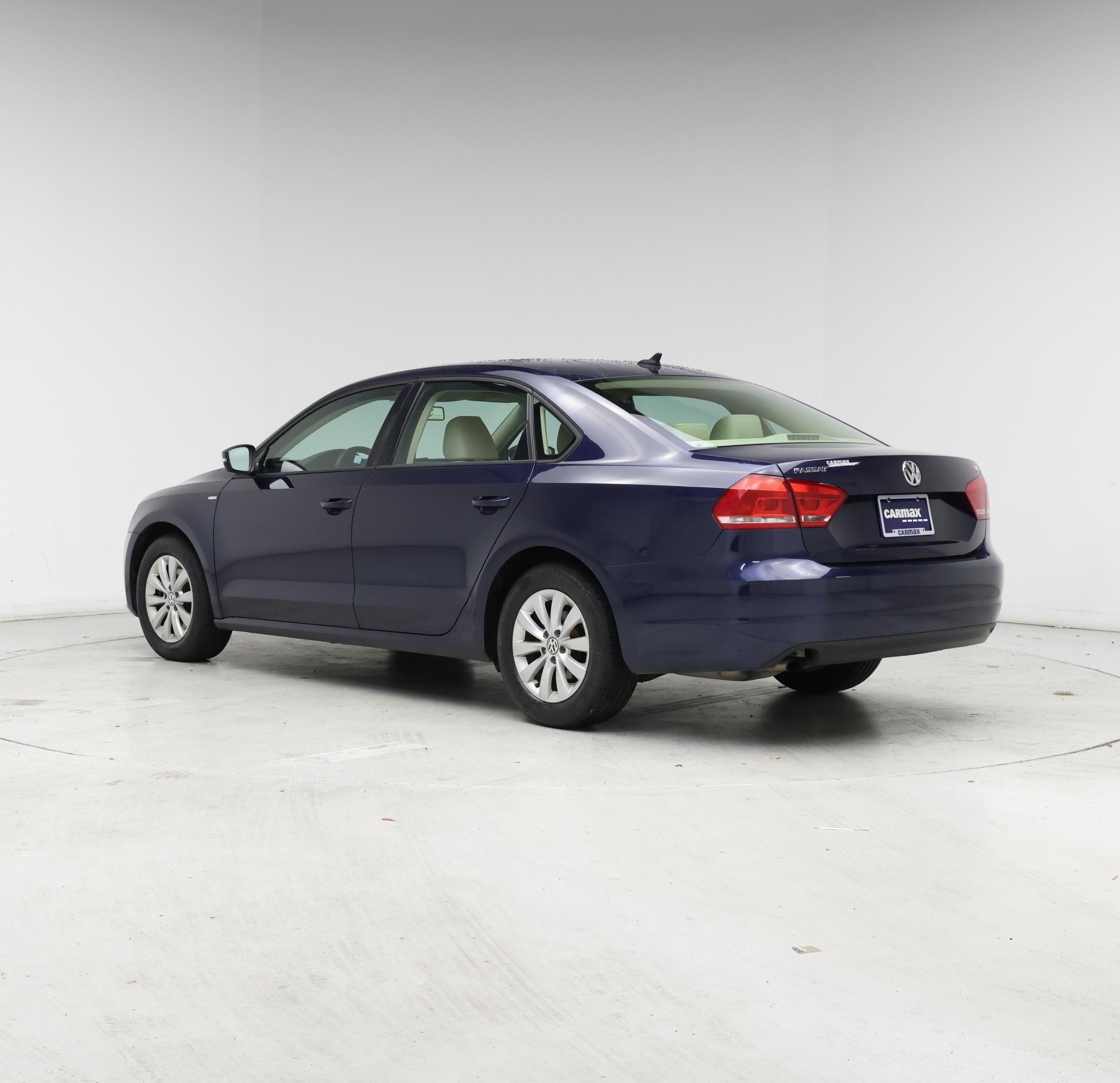 Thumbnail: 2015 Volkswagen Passat - 2