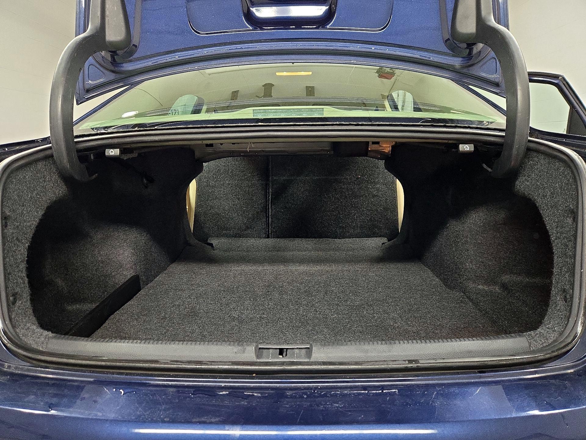 Thumbnail: 2015 Volkswagen Passat - 20