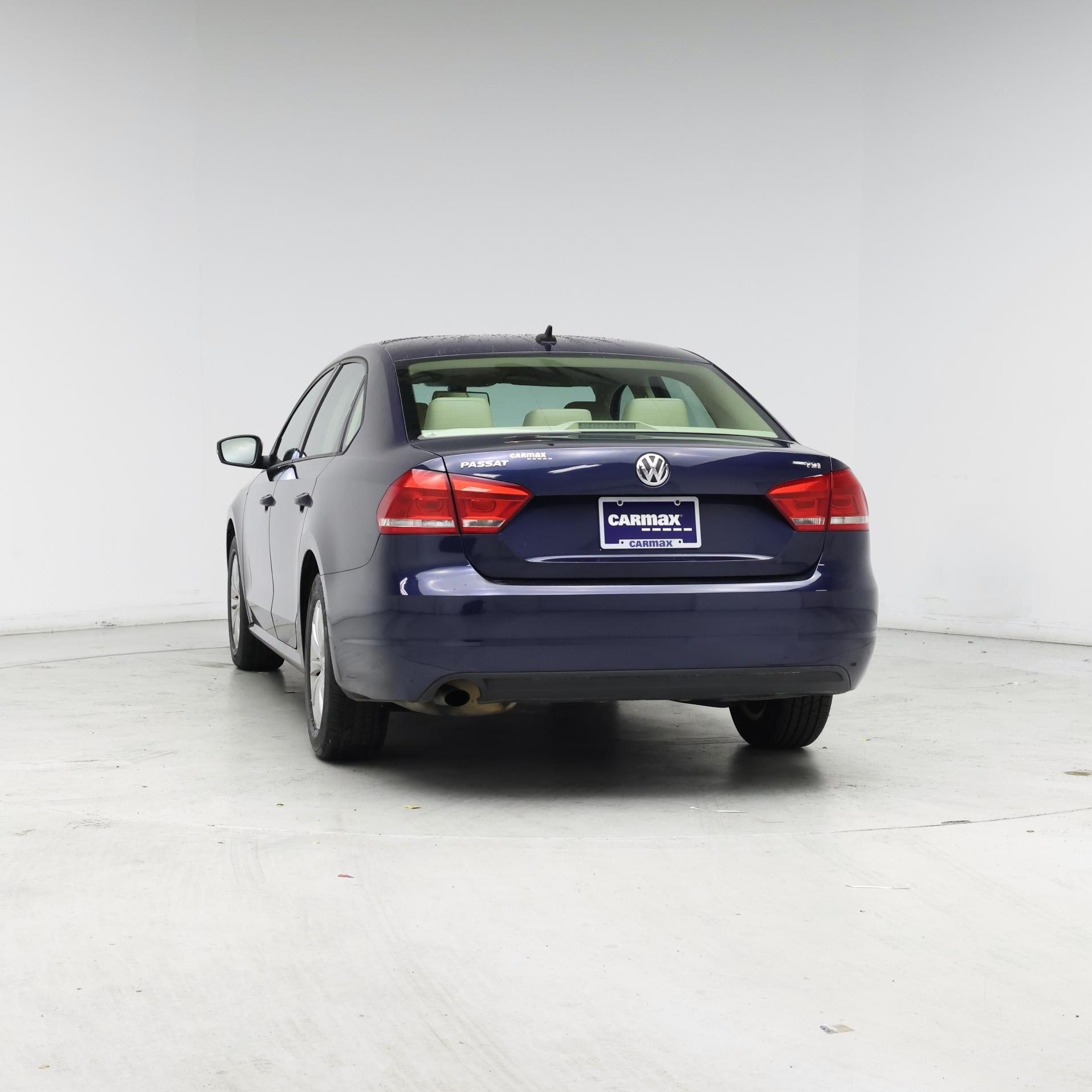 Thumbnail: 2015 Volkswagen Passat - 6