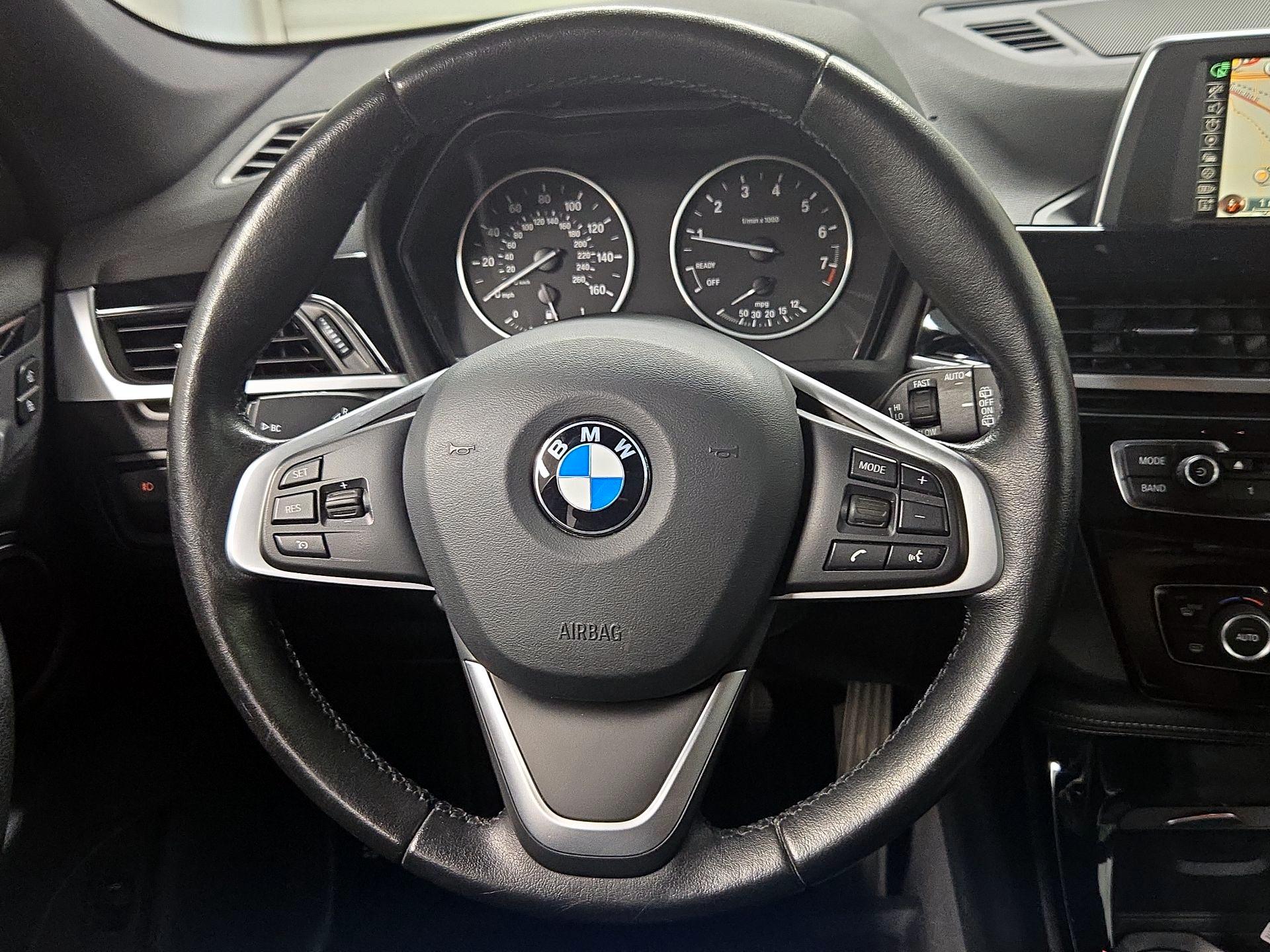 Thumbnail: 2016 BMW X1 - 10