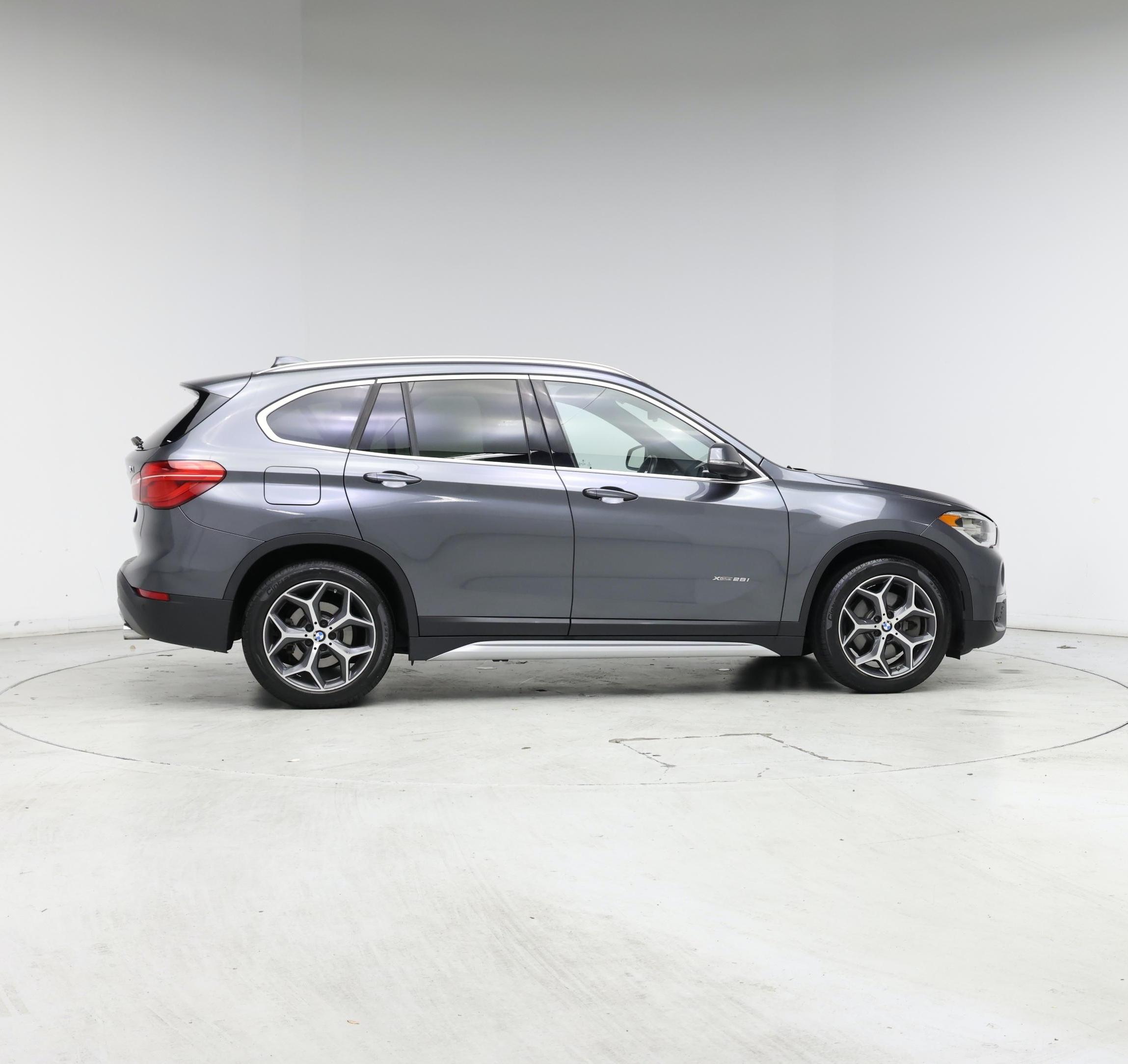 Thumbnail: 2016 BMW X1 - 7