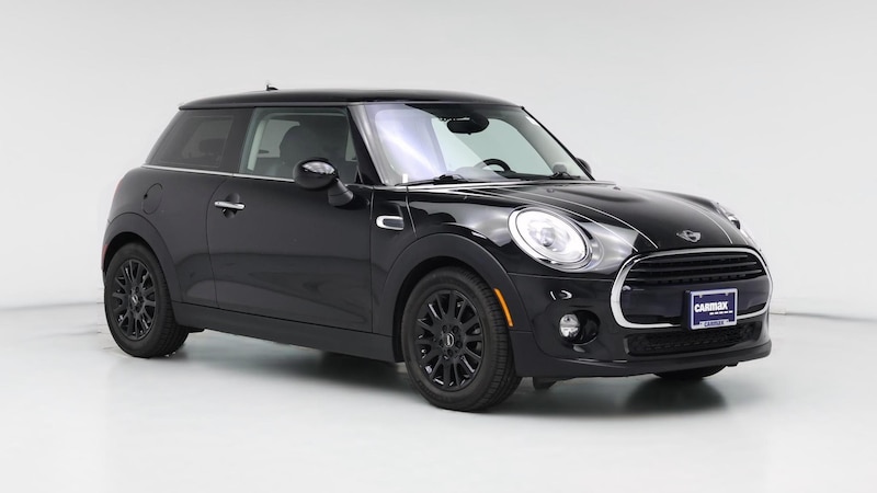 2016 MINI Cooper Hardtop  Hero Image