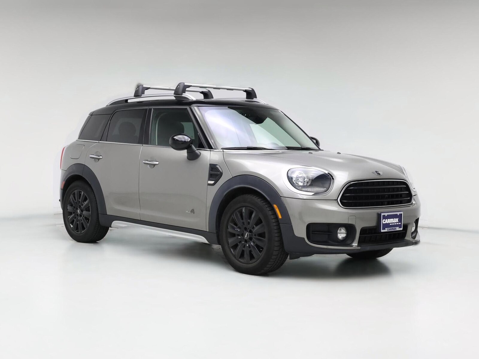 2018 MINI Countryman Base's photo