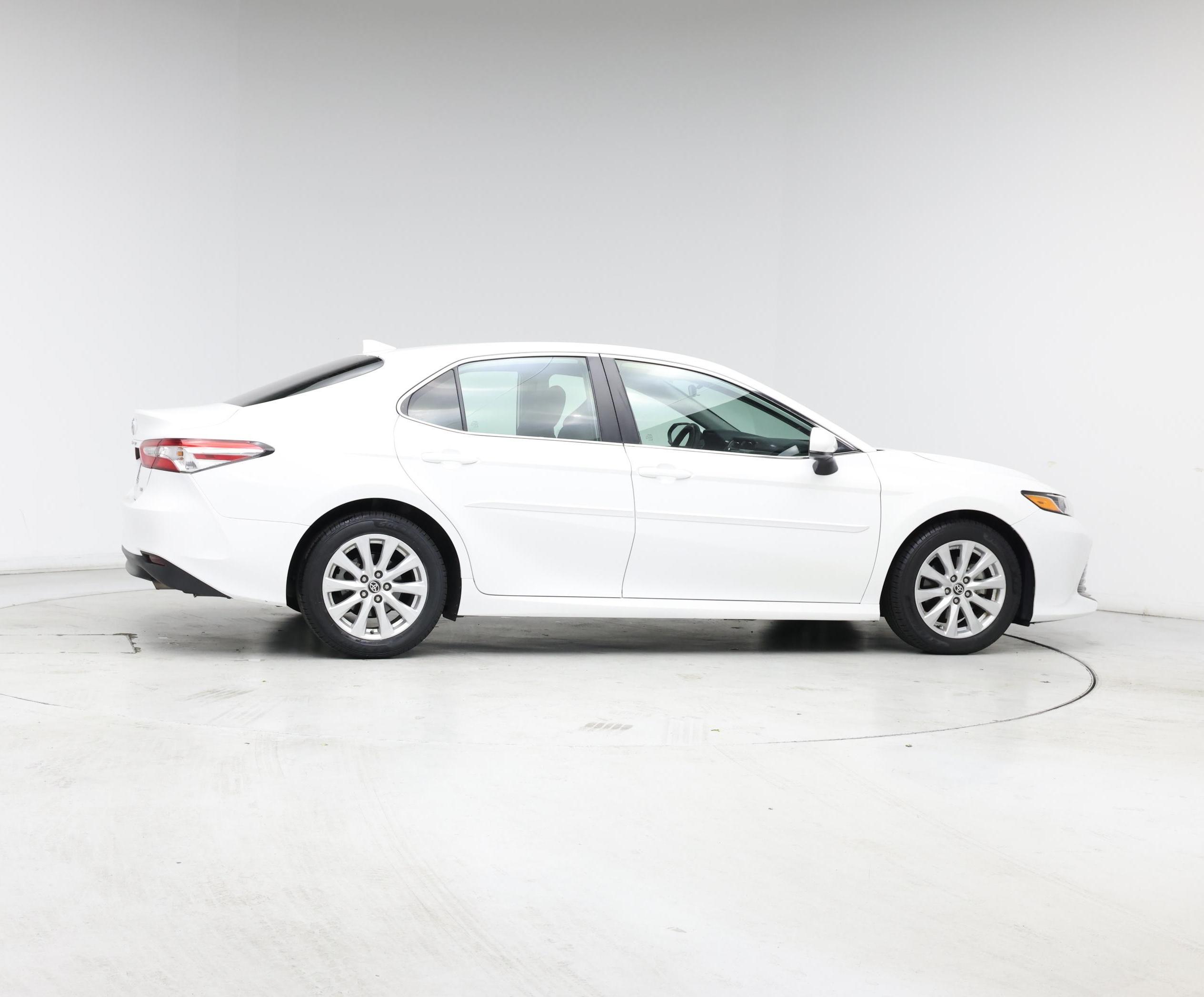 Thumbnail: 2020 Toyota Camry - 7
