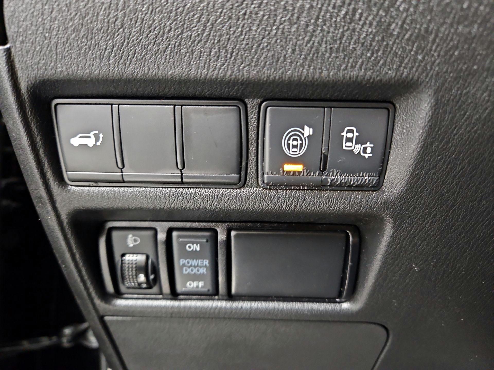 Thumbnail: 2017 Nissan Armada - 13