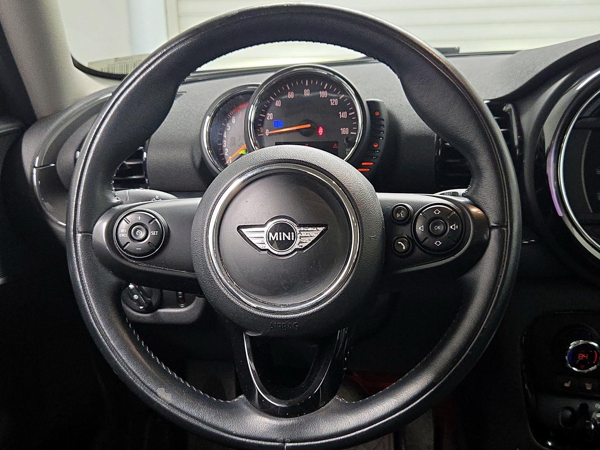 Thumbnail: 2017 MINI Cooper Clubman - 10
