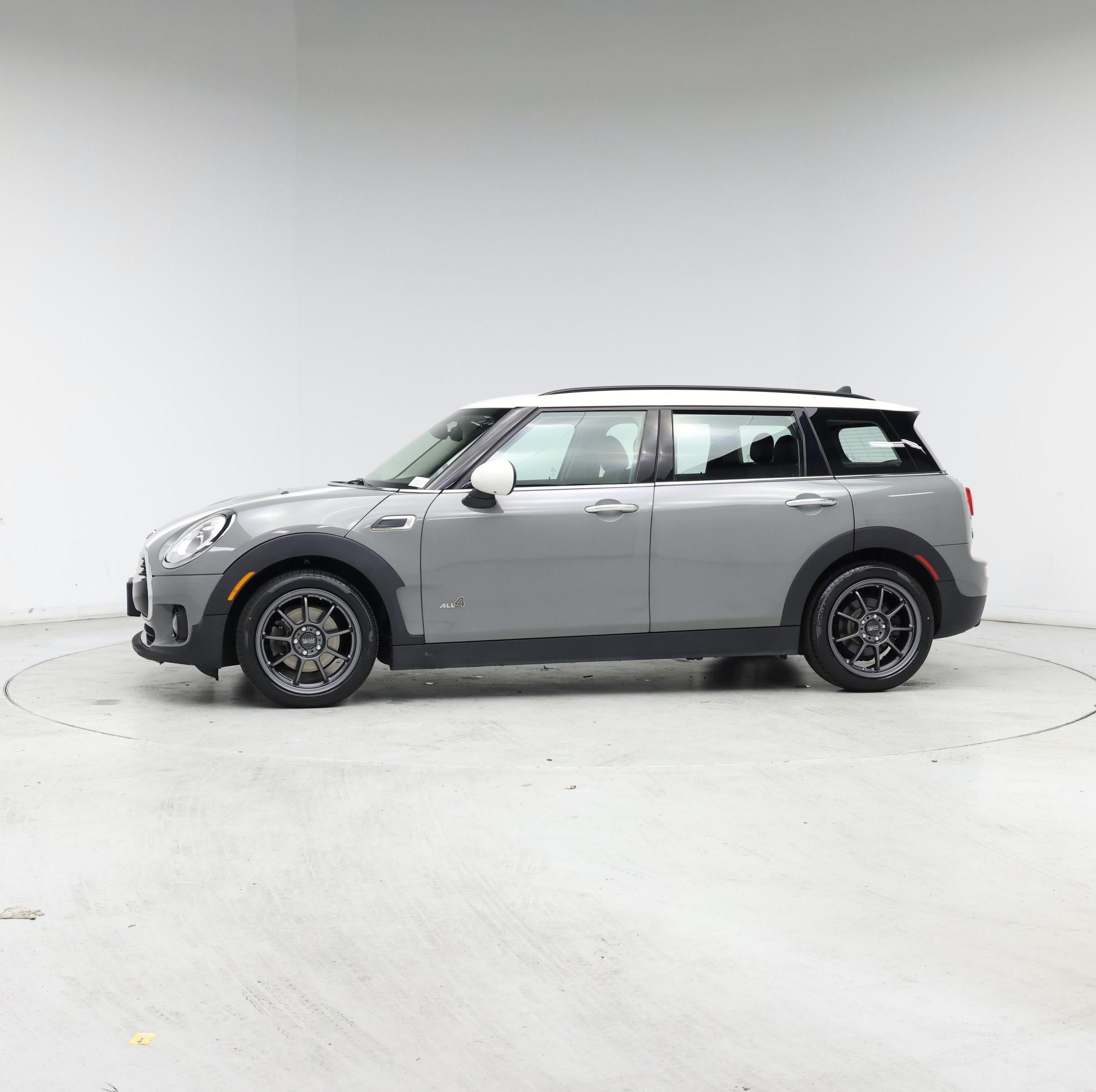 Thumbnail: 2017 MINI Cooper Clubman - 3