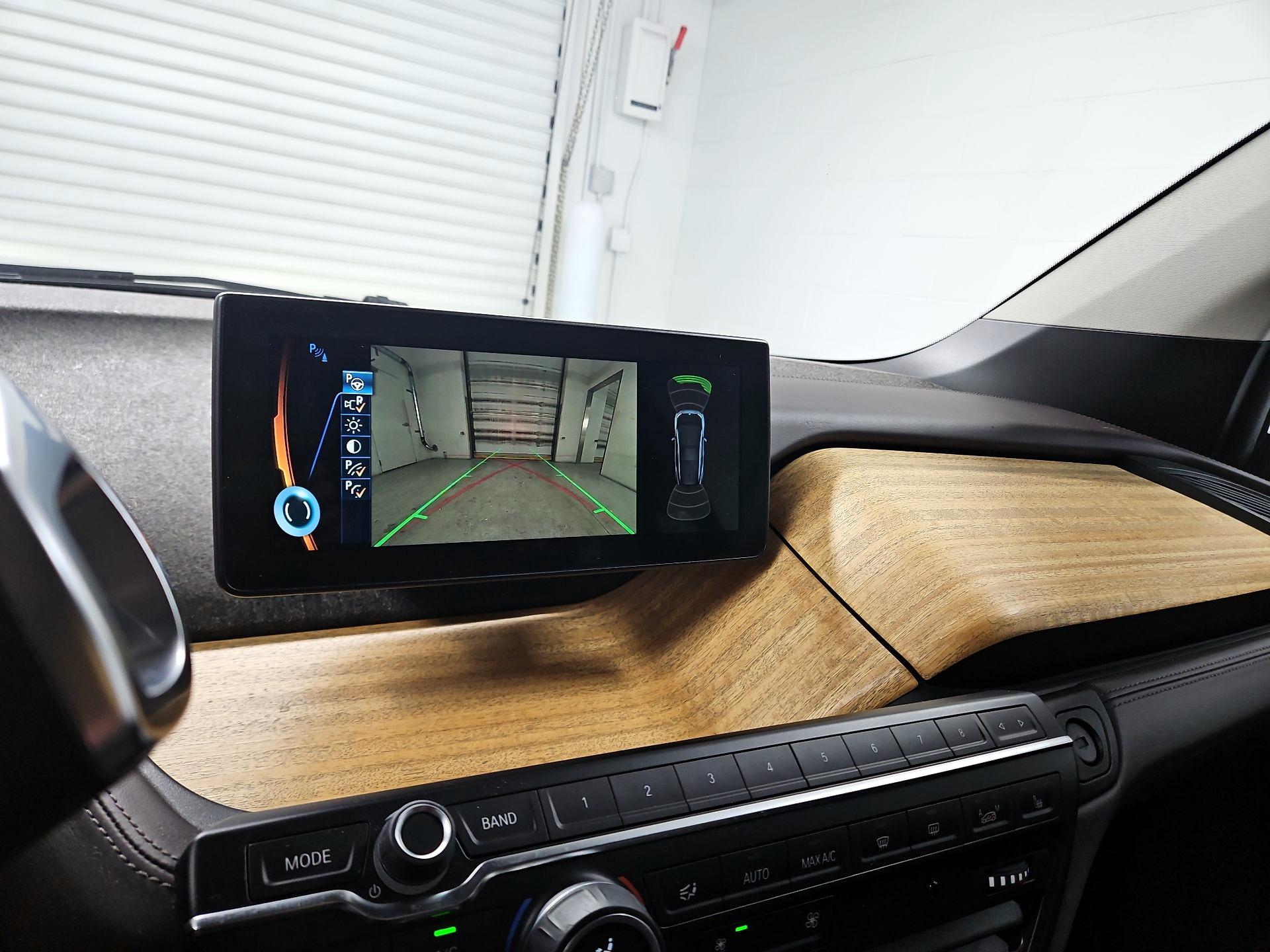 Thumbnail: 2015 BMW i3 - 15