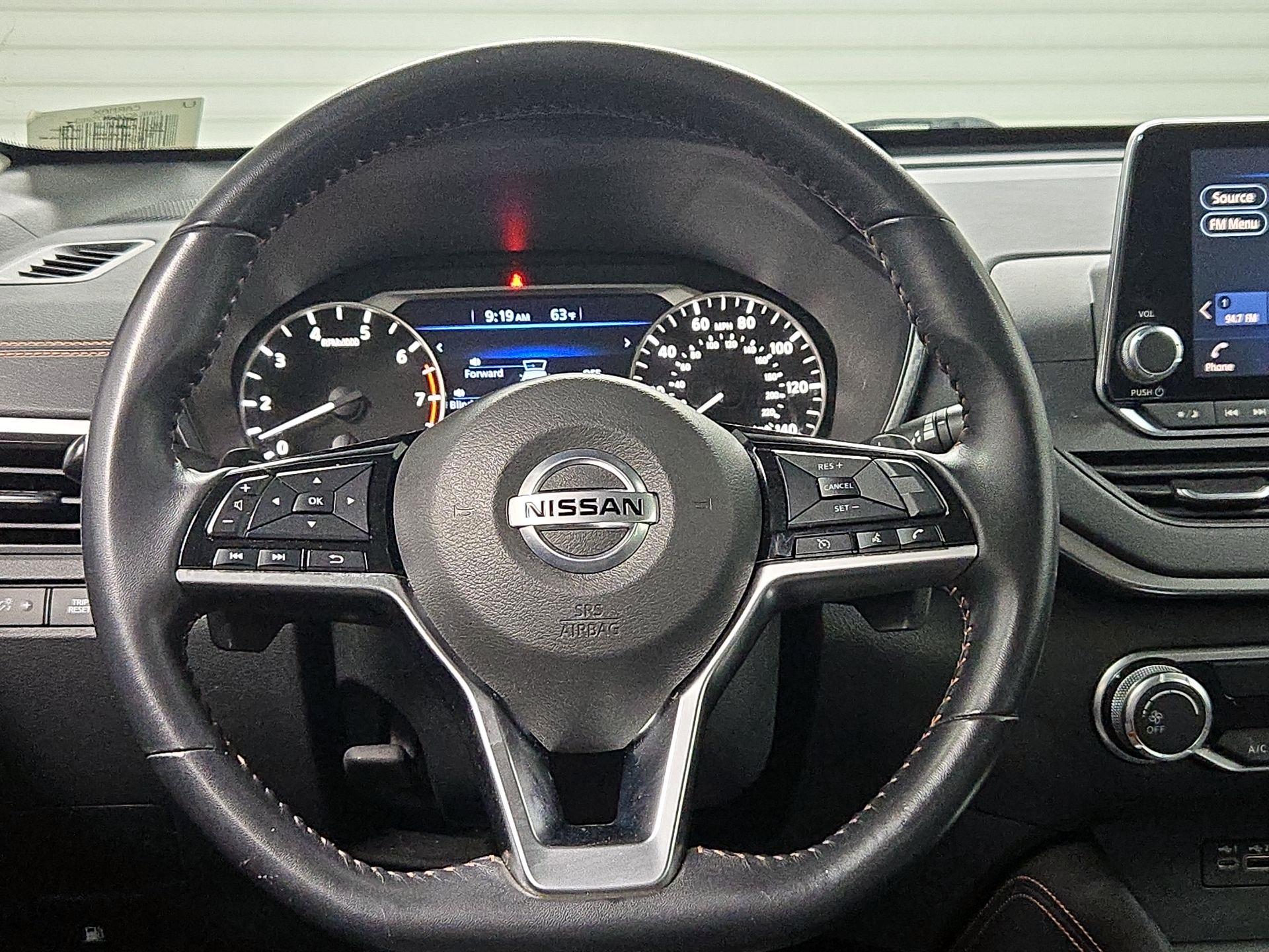 Thumbnail: 2020 Nissan Altima - 10