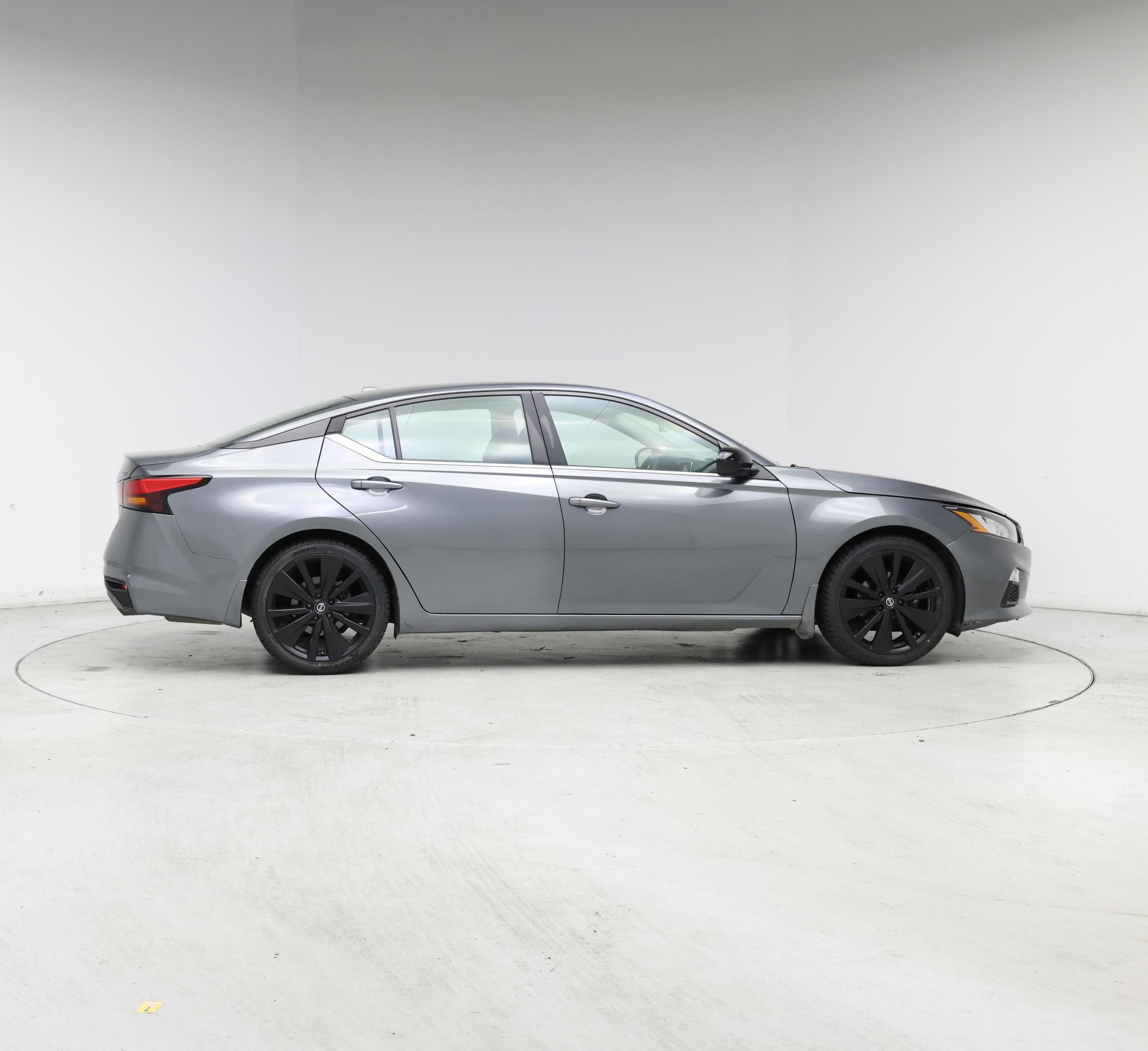 Thumbnail: 2020 Nissan Altima - 7