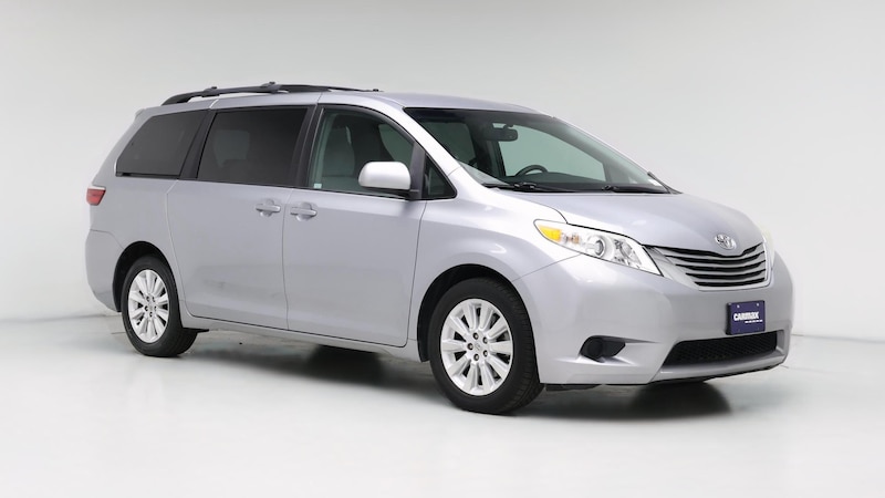 2015 Toyota Sienna LE Hero Image