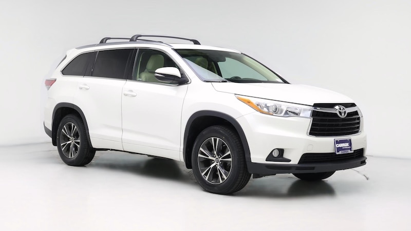 2016 Toyota Highlander XLE Hero Image