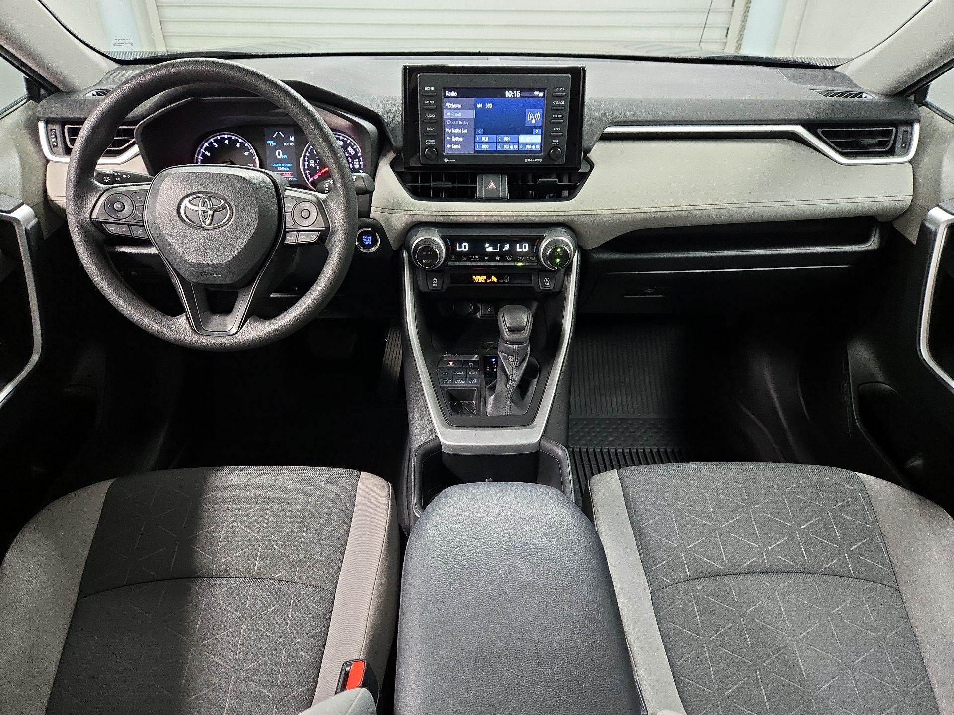 Thumbnail: 2022 Toyota RAV4 - 9