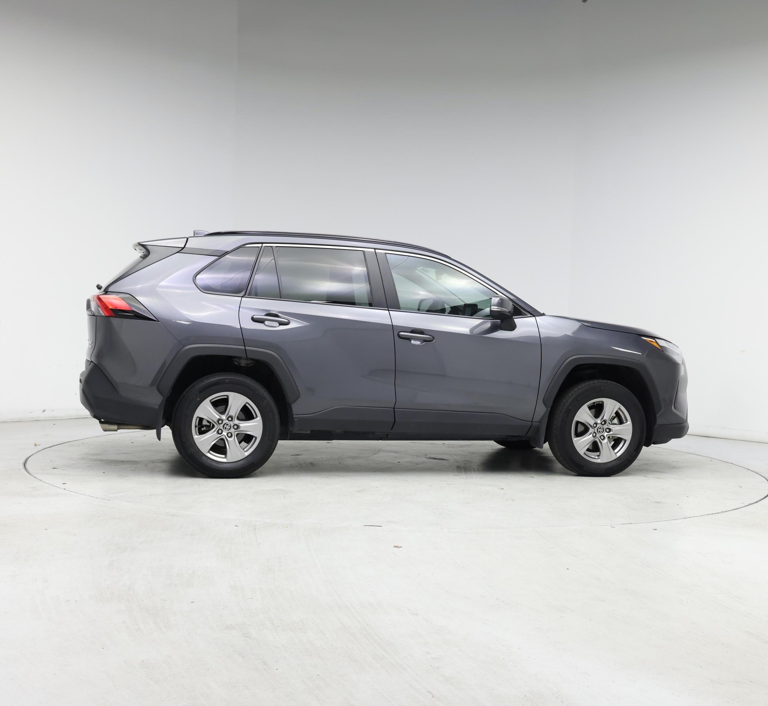 Thumbnail: 2022 Toyota RAV4 - 7