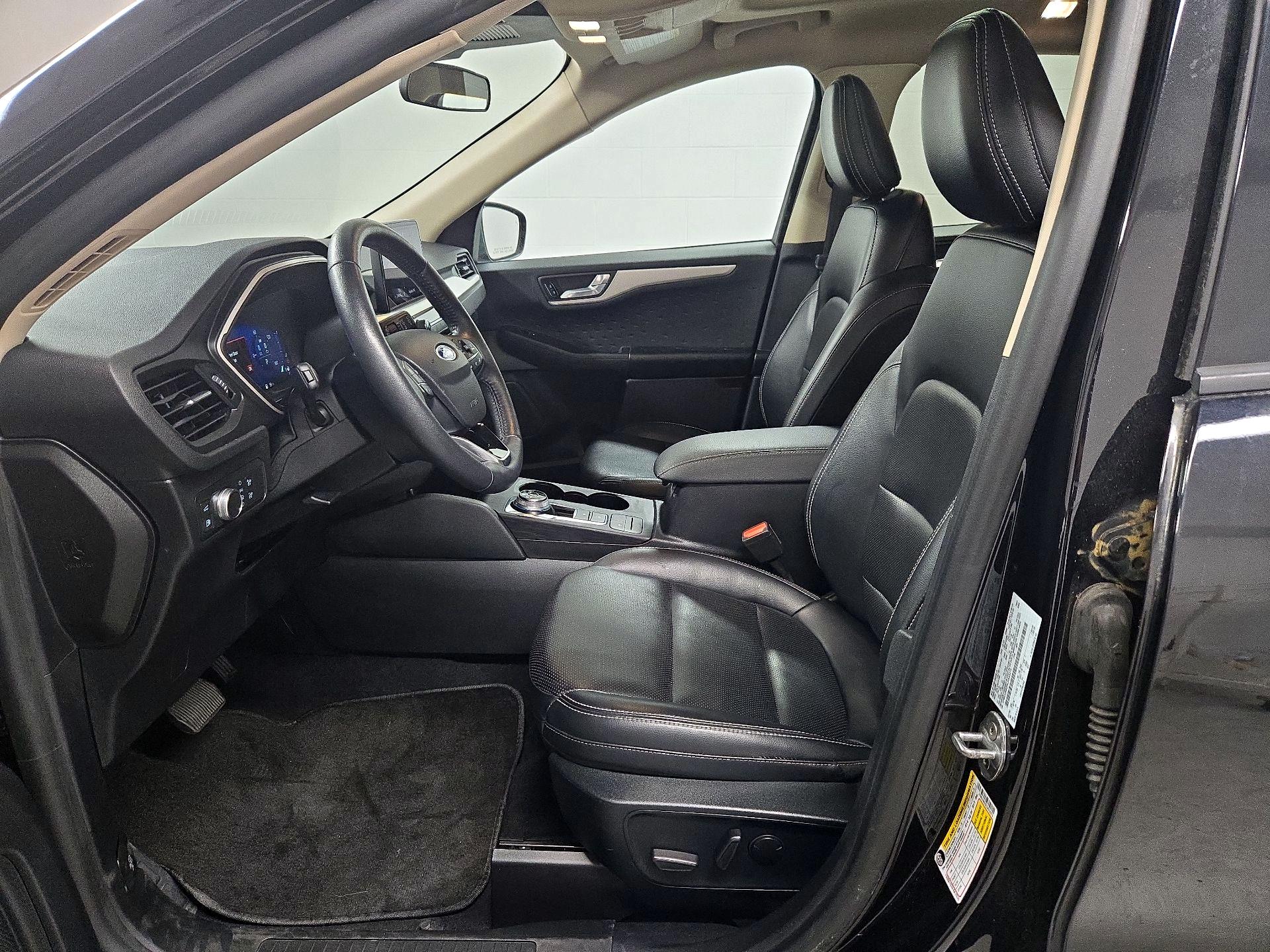 Thumbnail: 2020 Ford Escape - 11