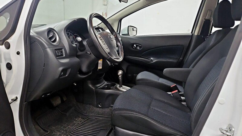 2016 Nissan Versa Note SV 11