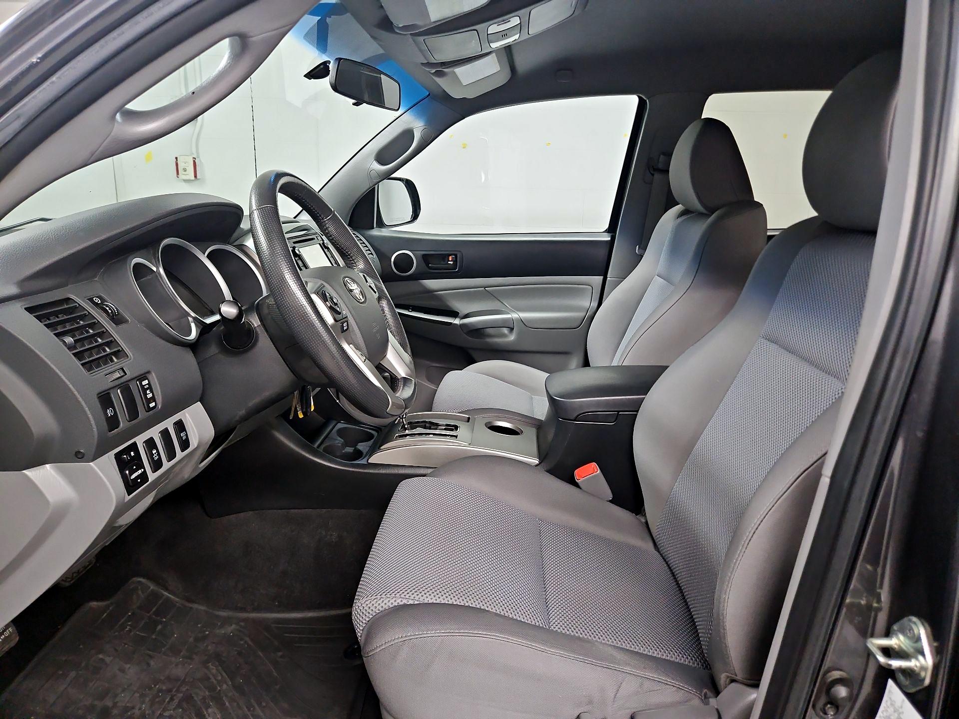 Thumbnail: 2014 Toyota Tacoma - 19