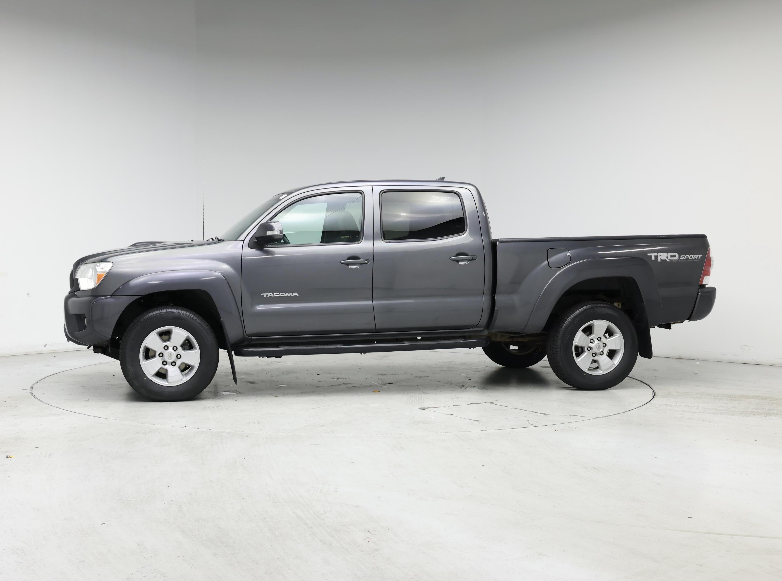 Thumbnail: 2014 Toyota Tacoma - 3