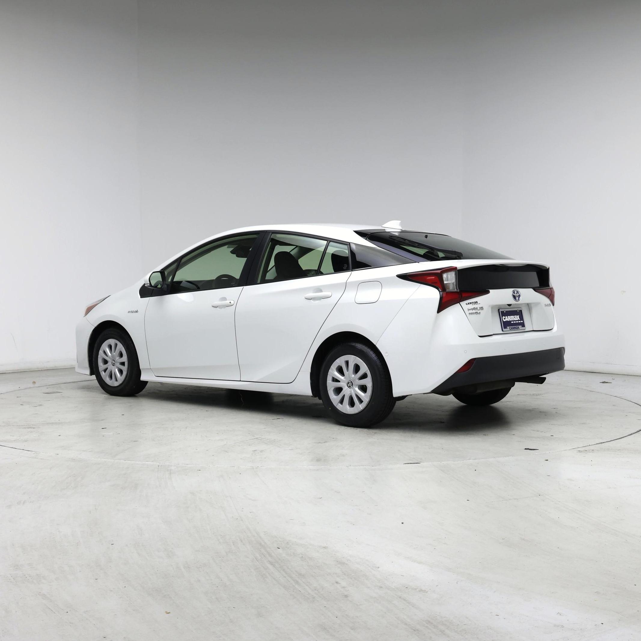 Thumbnail: 2021 Toyota Prius - 2