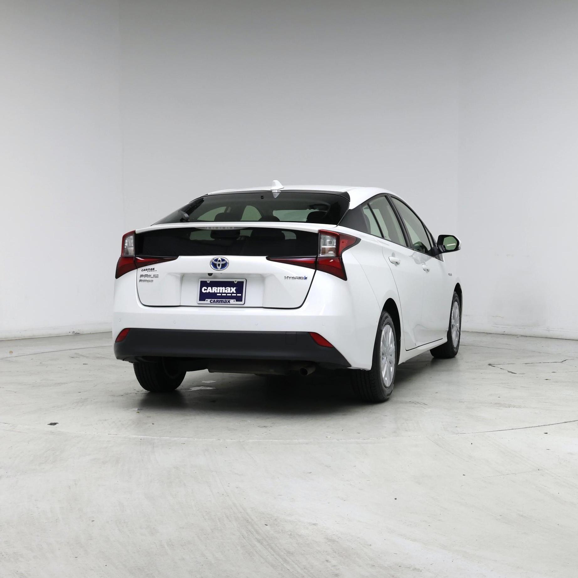 Thumbnail: 2021 Toyota Prius - 8