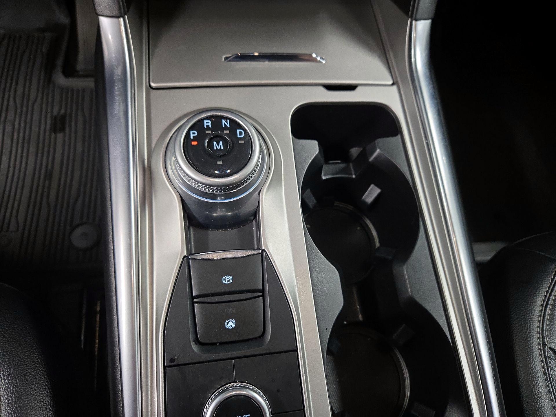 Thumbnail: 2021 Ford Explorer - 18