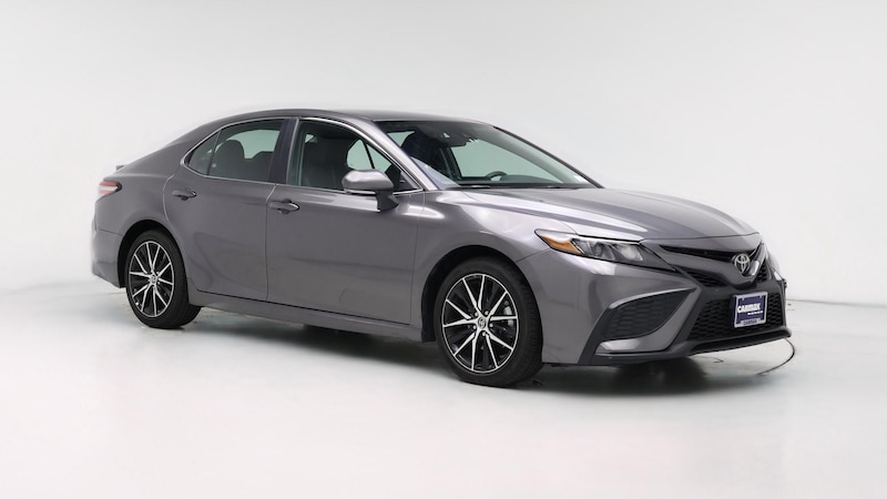 2022 Toyota Camry SE Hero Image