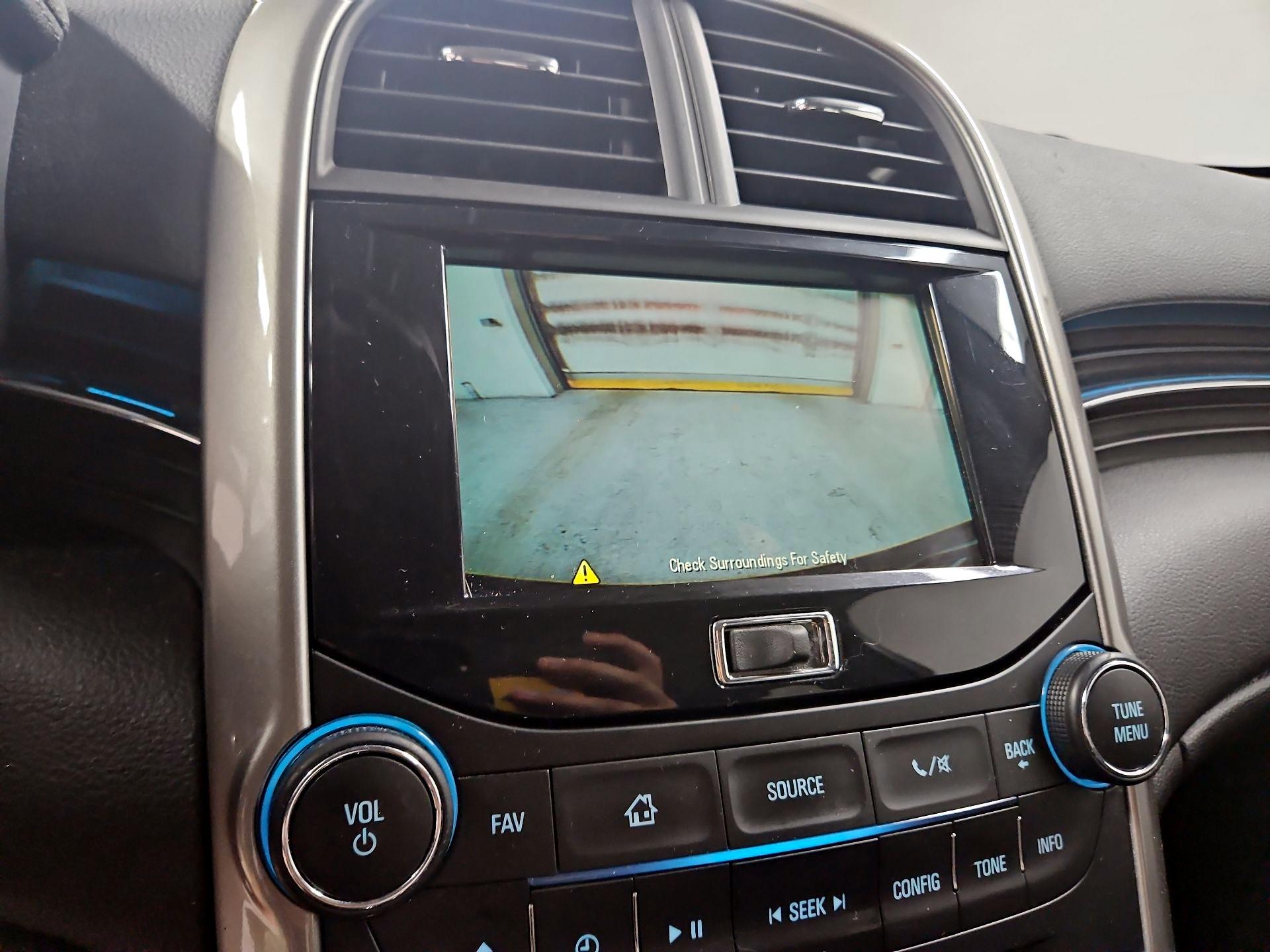 Thumbnail: 2014 Chevrolet Malibu - 14