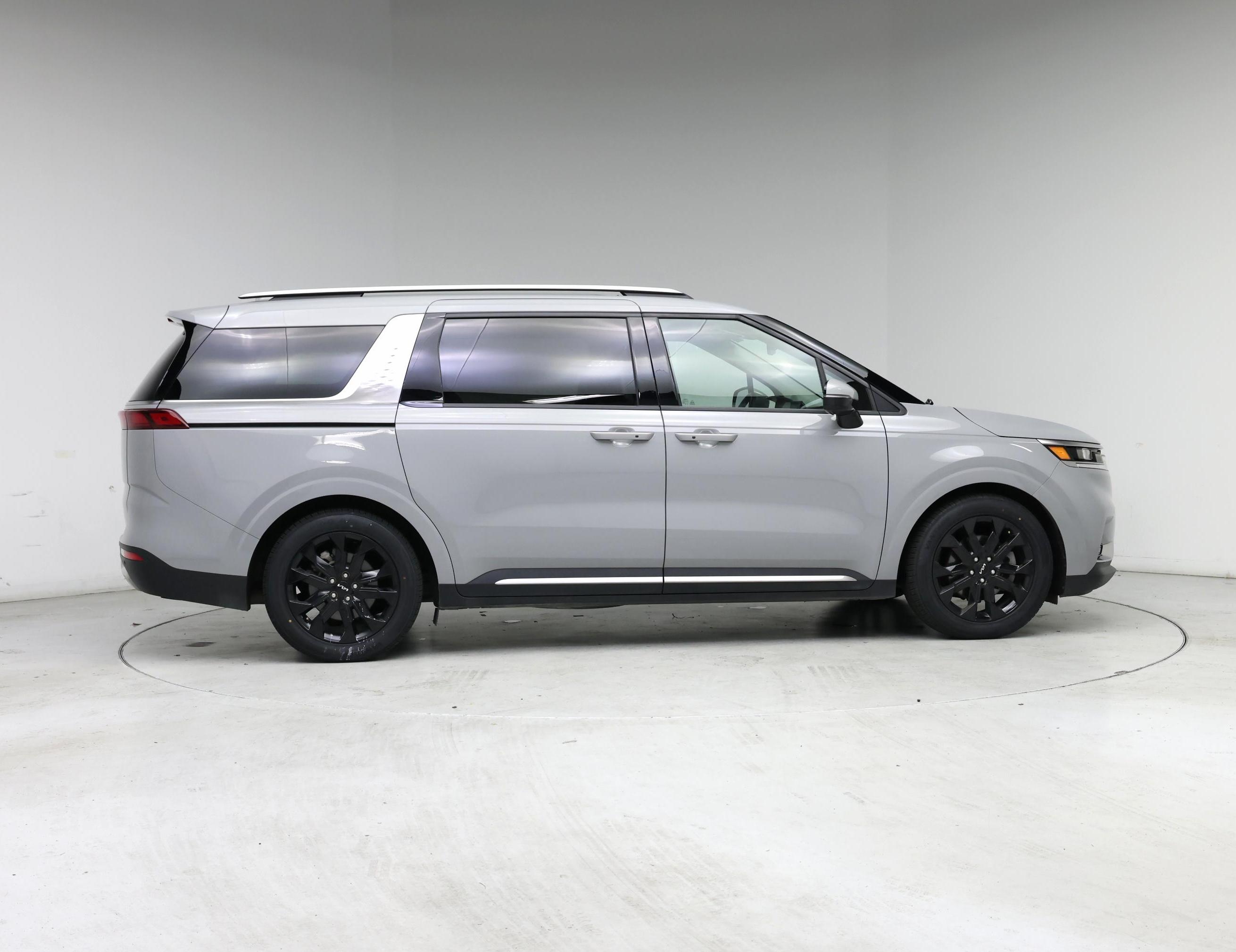 Thumbnail: 2024 Kia Carnival - 7
