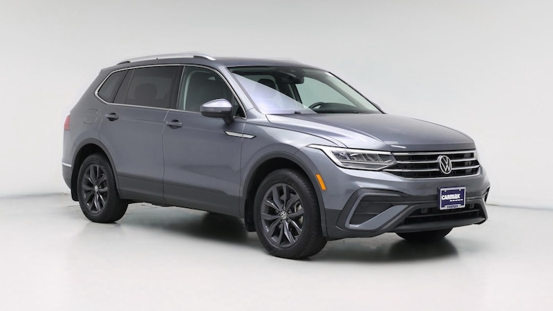 2022 Volkswagen Tiguan SE Hero Image