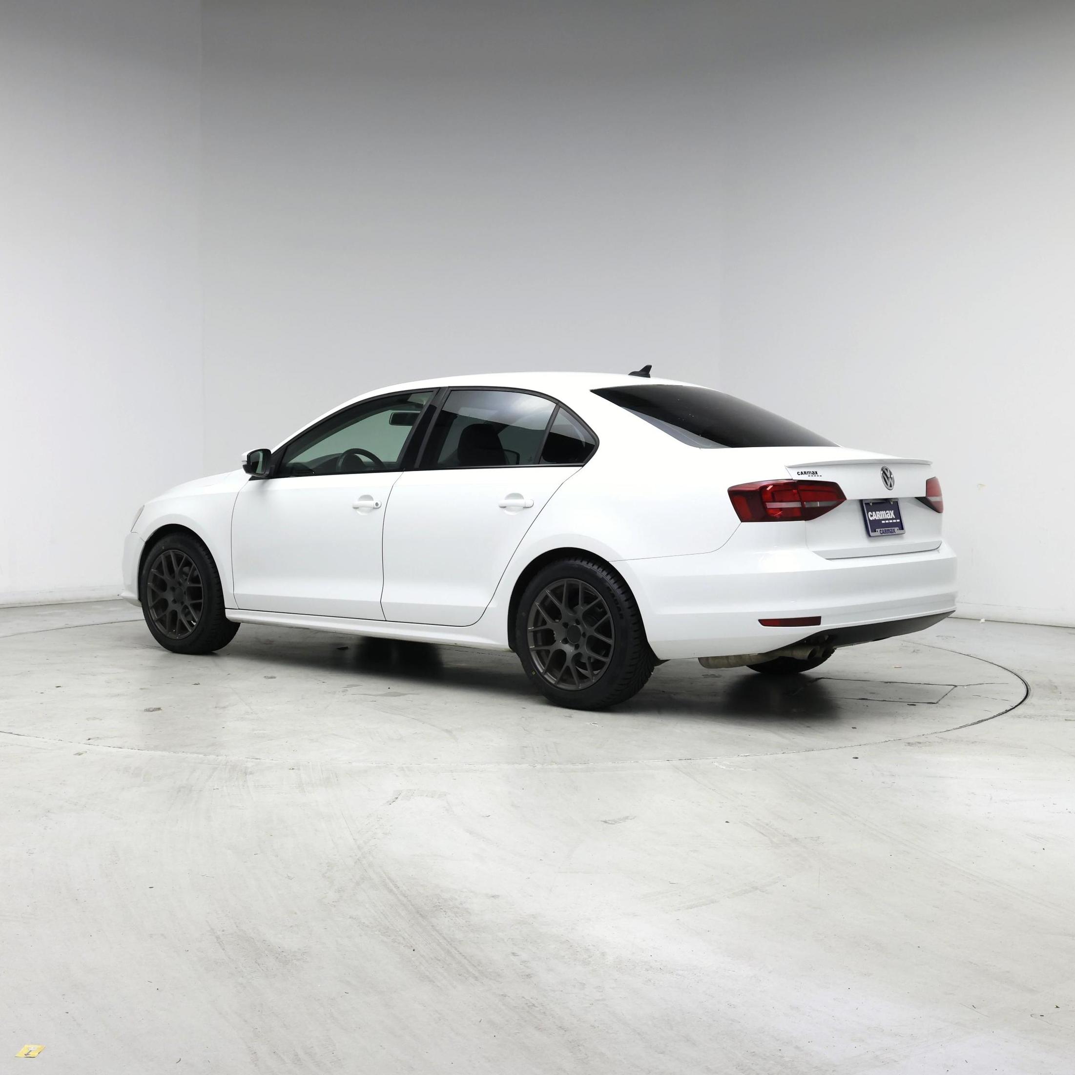 Thumbnail: 2016 Volkswagen Jetta - 2
