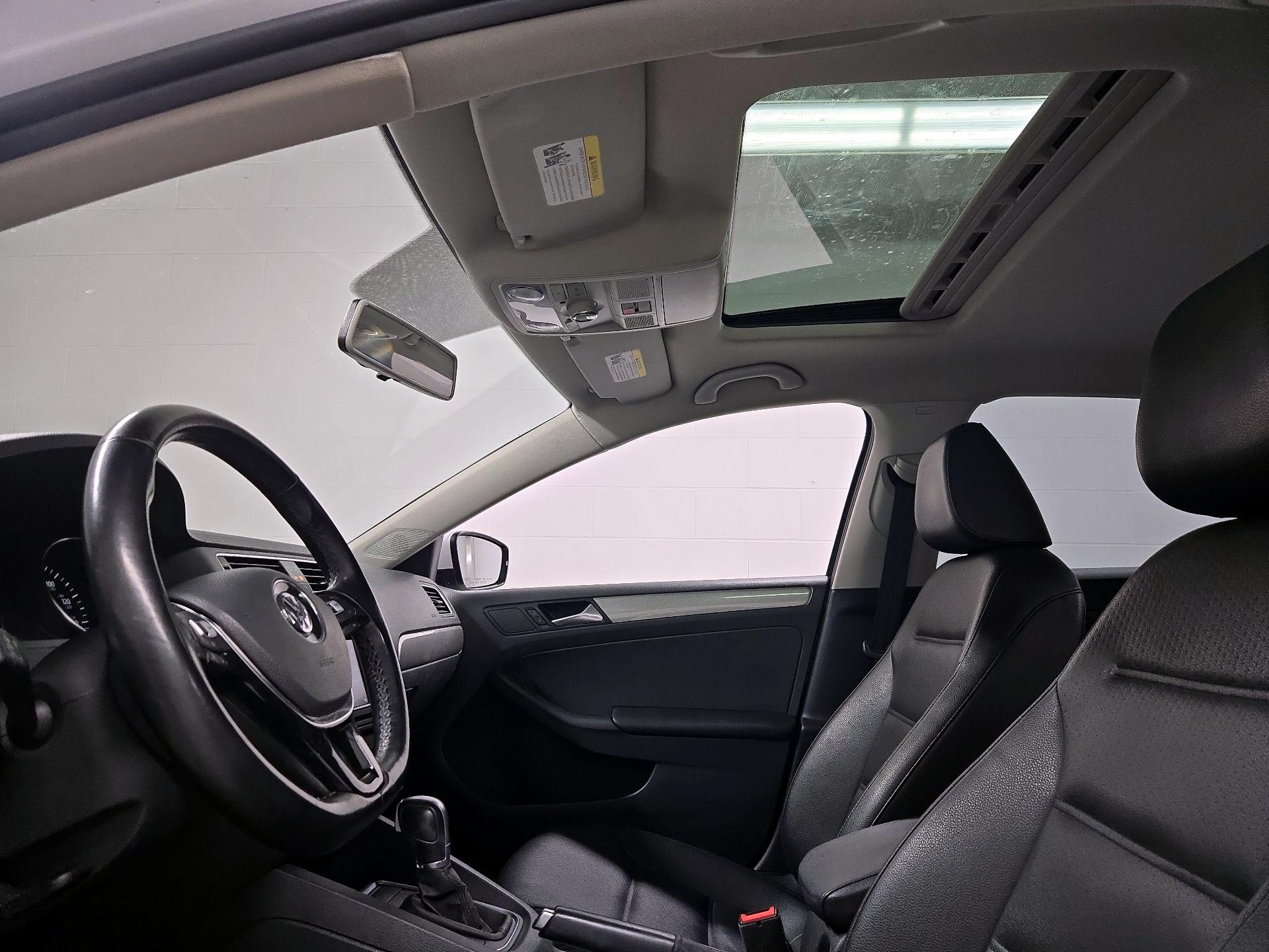 Thumbnail: 2016 Volkswagen Jetta - 19