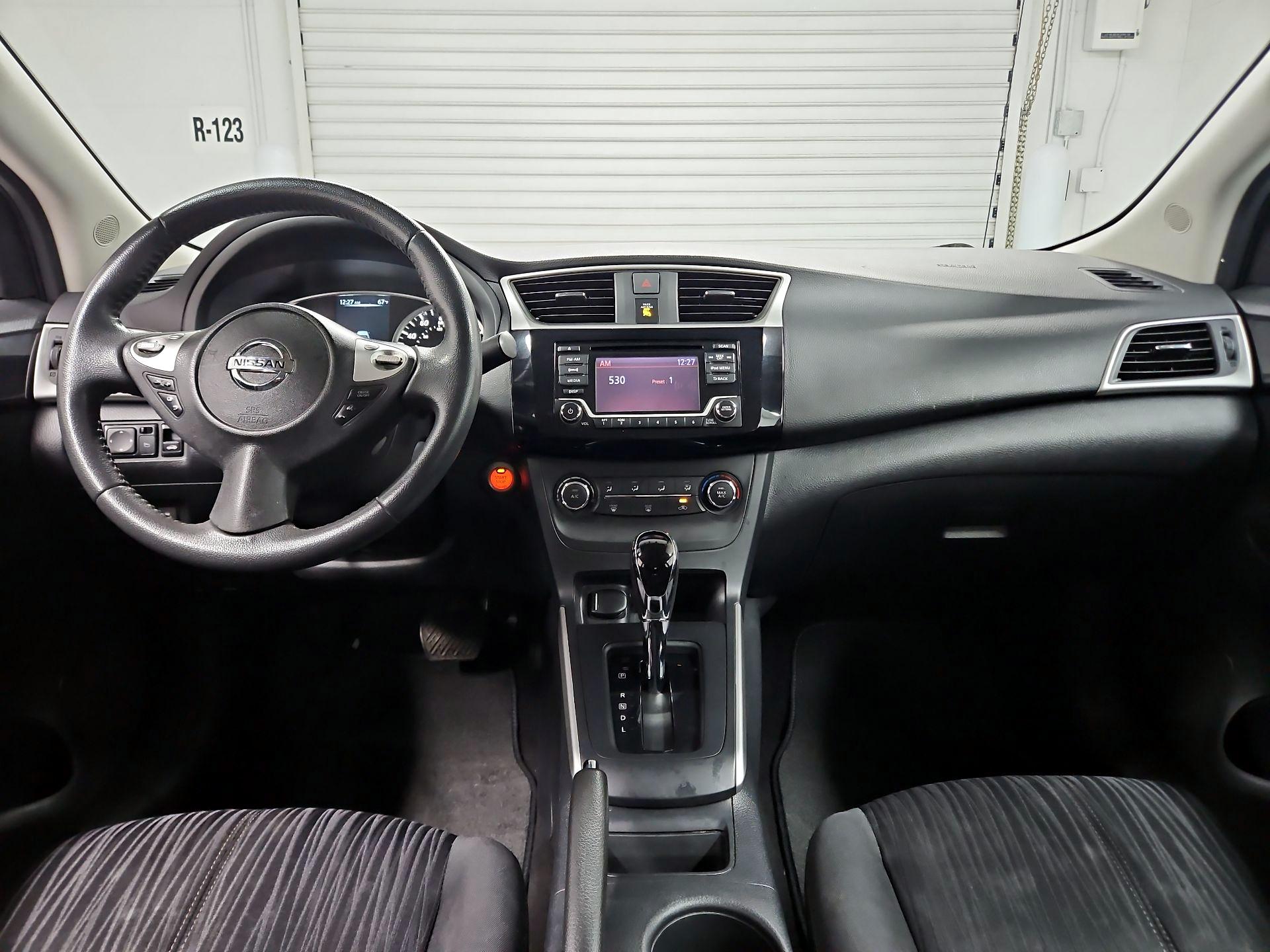 Thumbnail: 2017 Nissan Sentra - 9