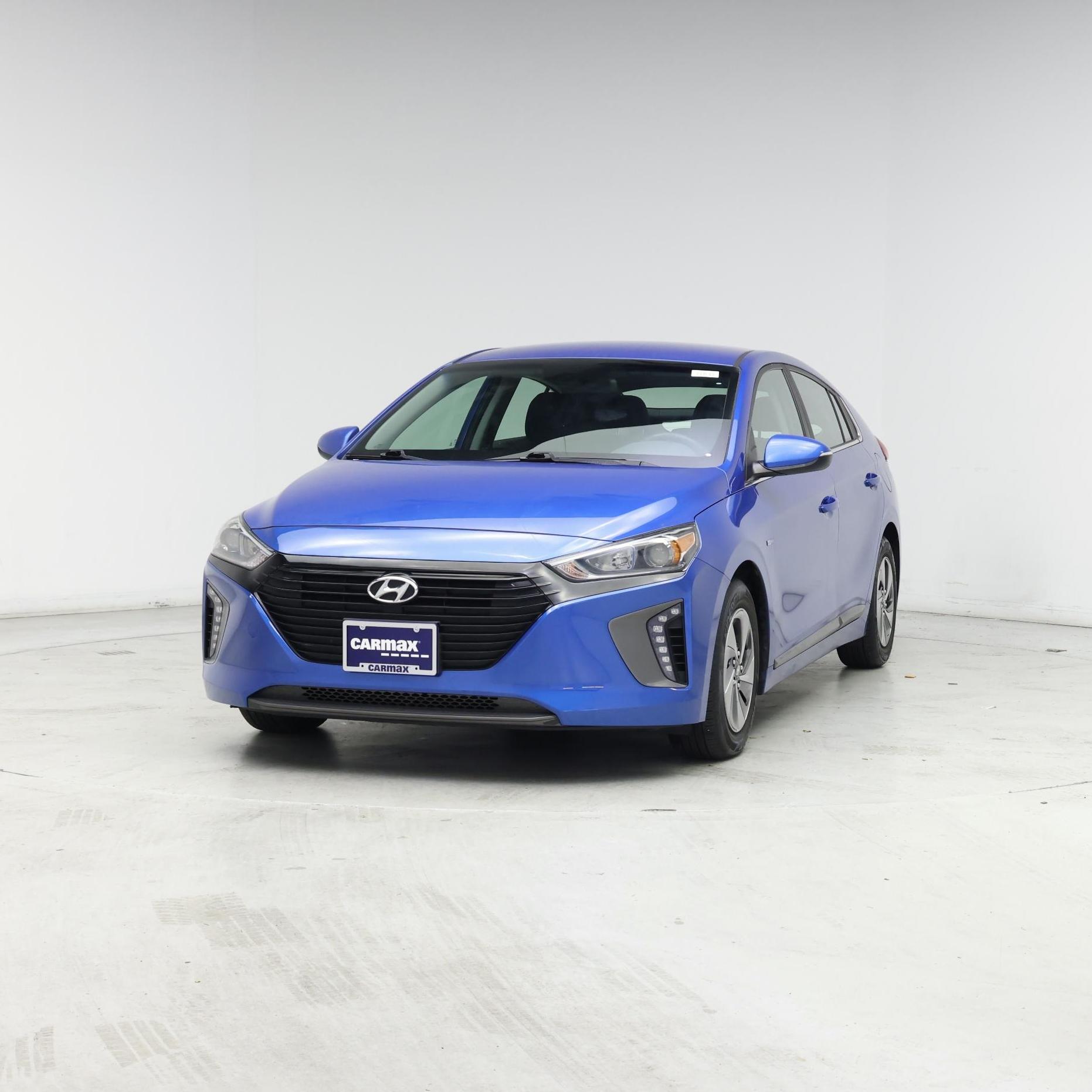 Thumbnail: 2017 Hyundai Ioniq - 4
