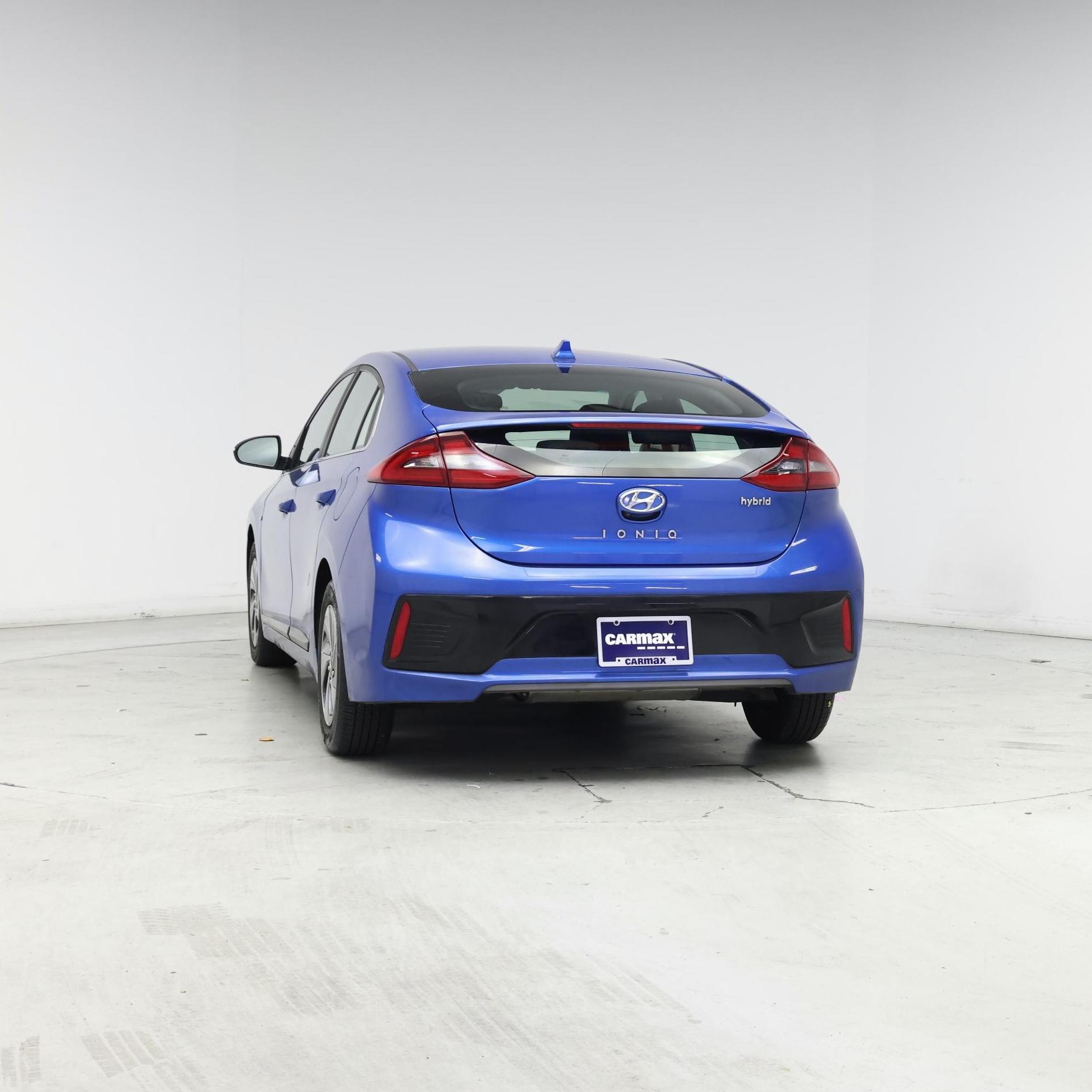 Thumbnail: 2017 Hyundai Ioniq - 6